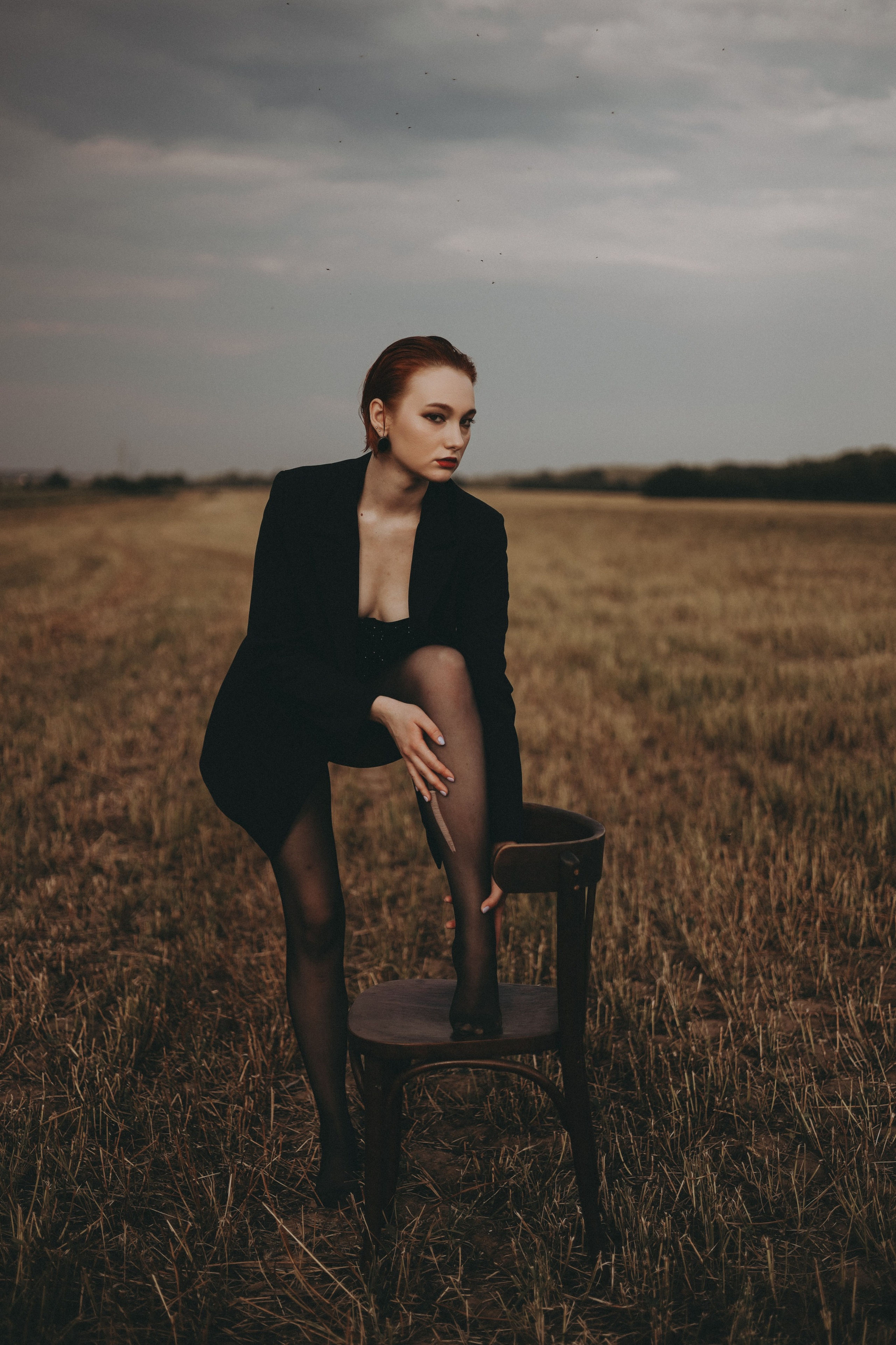 Дарья|Поле. Фотограф Мария Лаенко