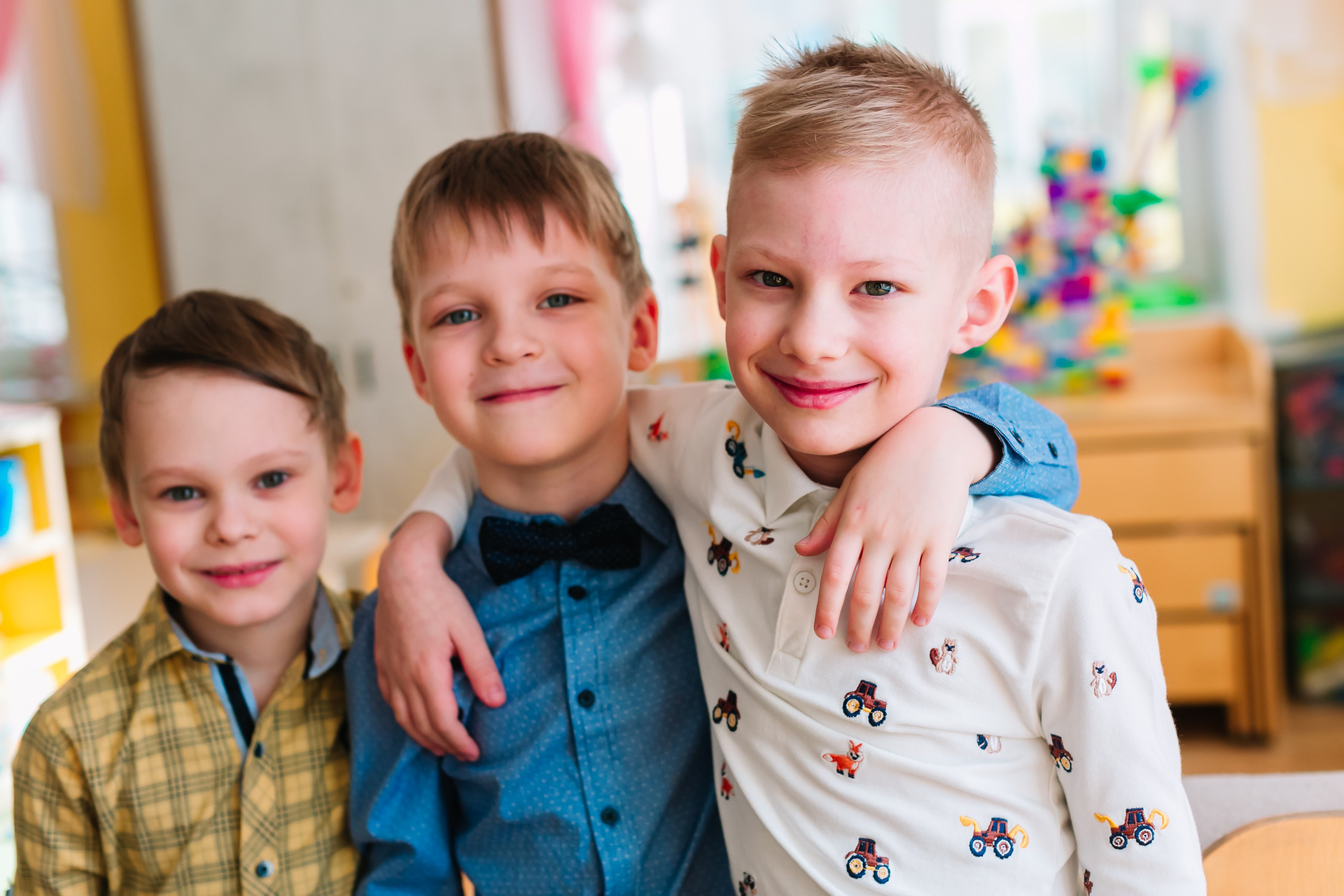 алёна малахова фотограф новосибирск семейный детский домашняя фотосессия в новосибирске день рождения репортажная съёмка фотосессия с лошадьми на конюшне деревня алтай  на природе фотосессия в детском саду мама и сын предложение руки и сердца идея  помолвка фотосессия берег закат детский день рождения годик торт аниматор лофт игровая продолжение следует prodoljenie_sleduet_  корпоратив тимбилдинг первоклашка линейка 