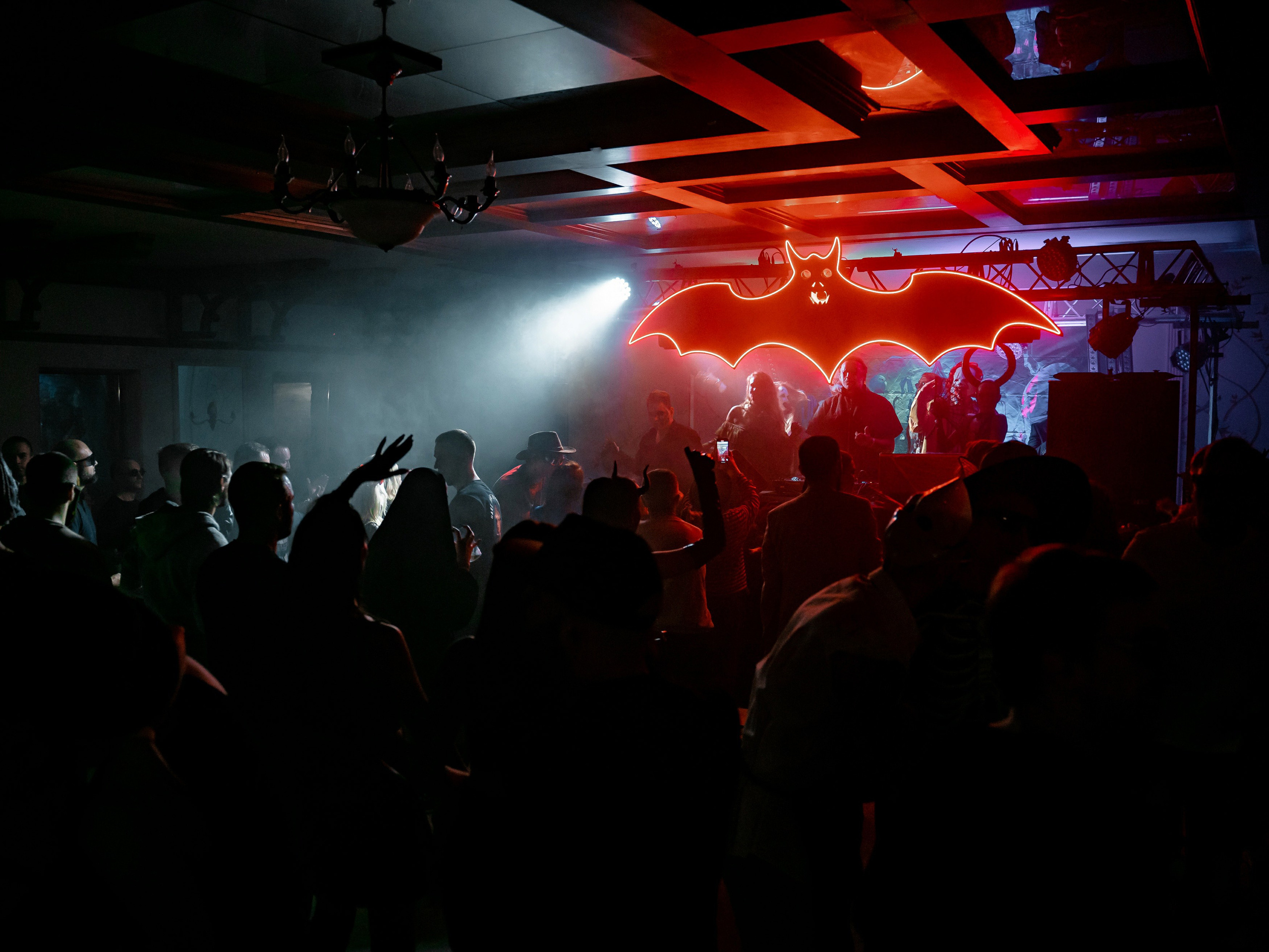 UNDERGROUND. Гришин Фотограф Екатеринбург/Репортаж/ Корпоративная/Свадебная съемка