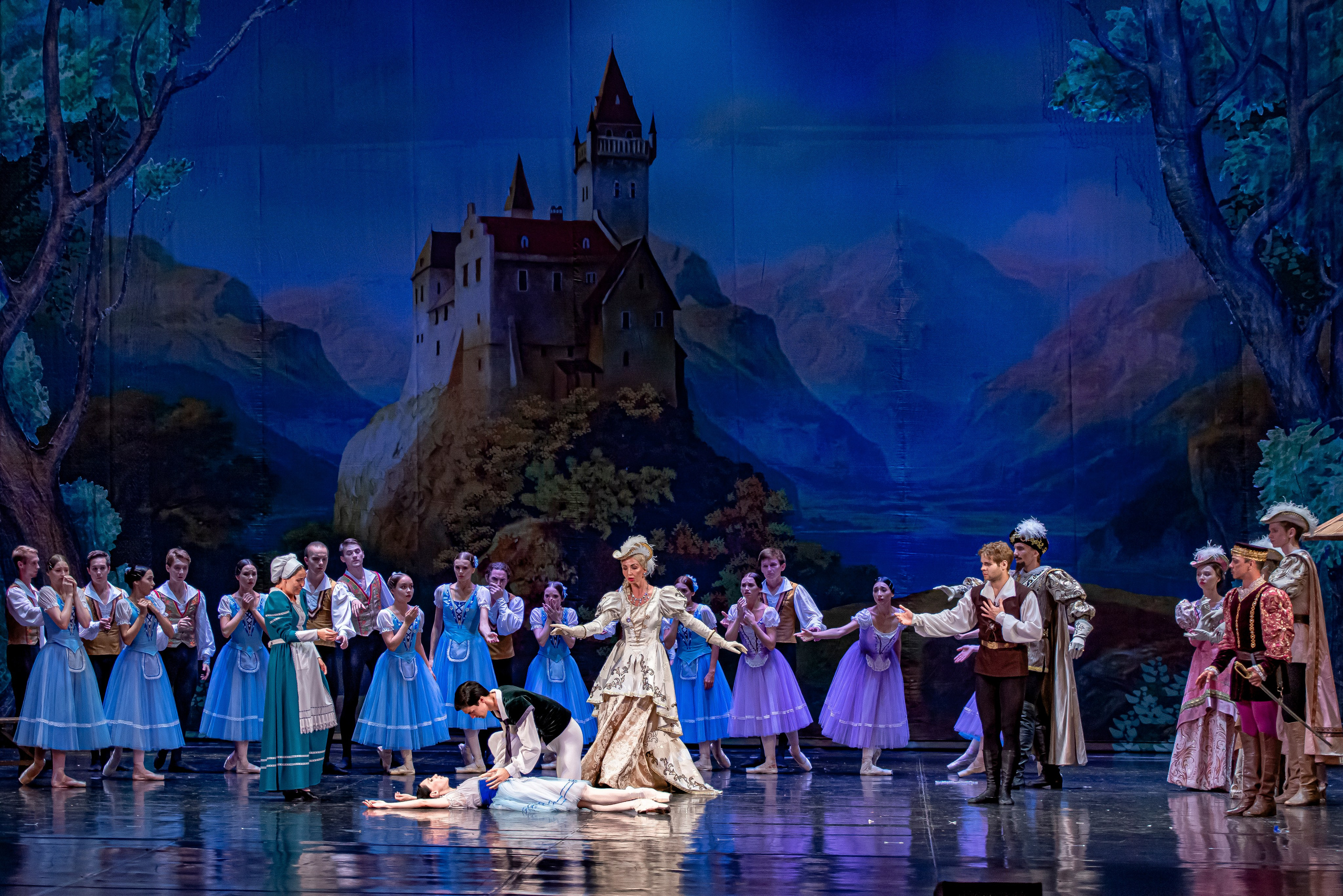 Жизель балет Марийского театра оперы и балета на сцене Зимнего театра. Фотограф в Сочи Юрий Шептаев