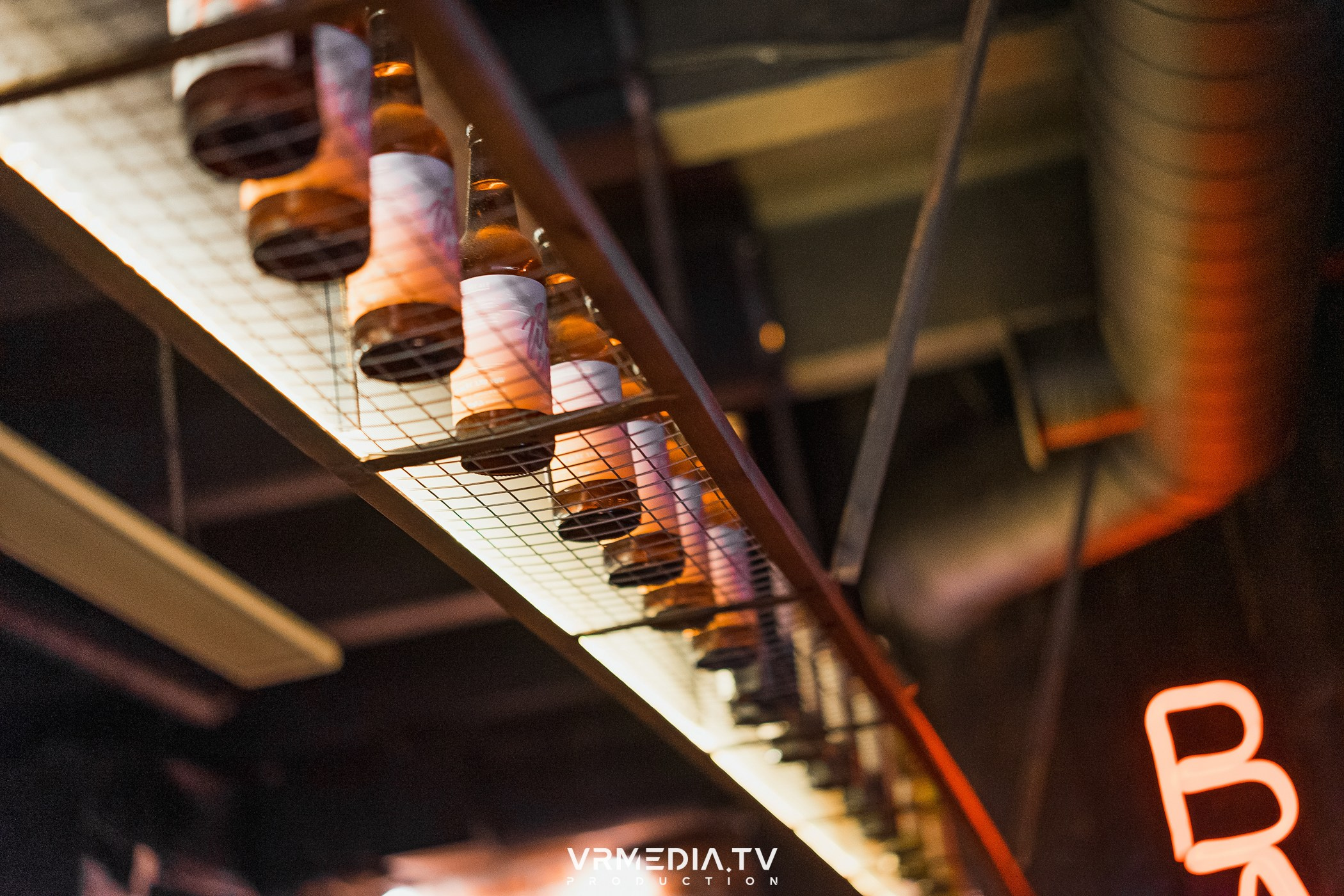 Art Talk с Настоящим Квартирником в баре «Supreme»