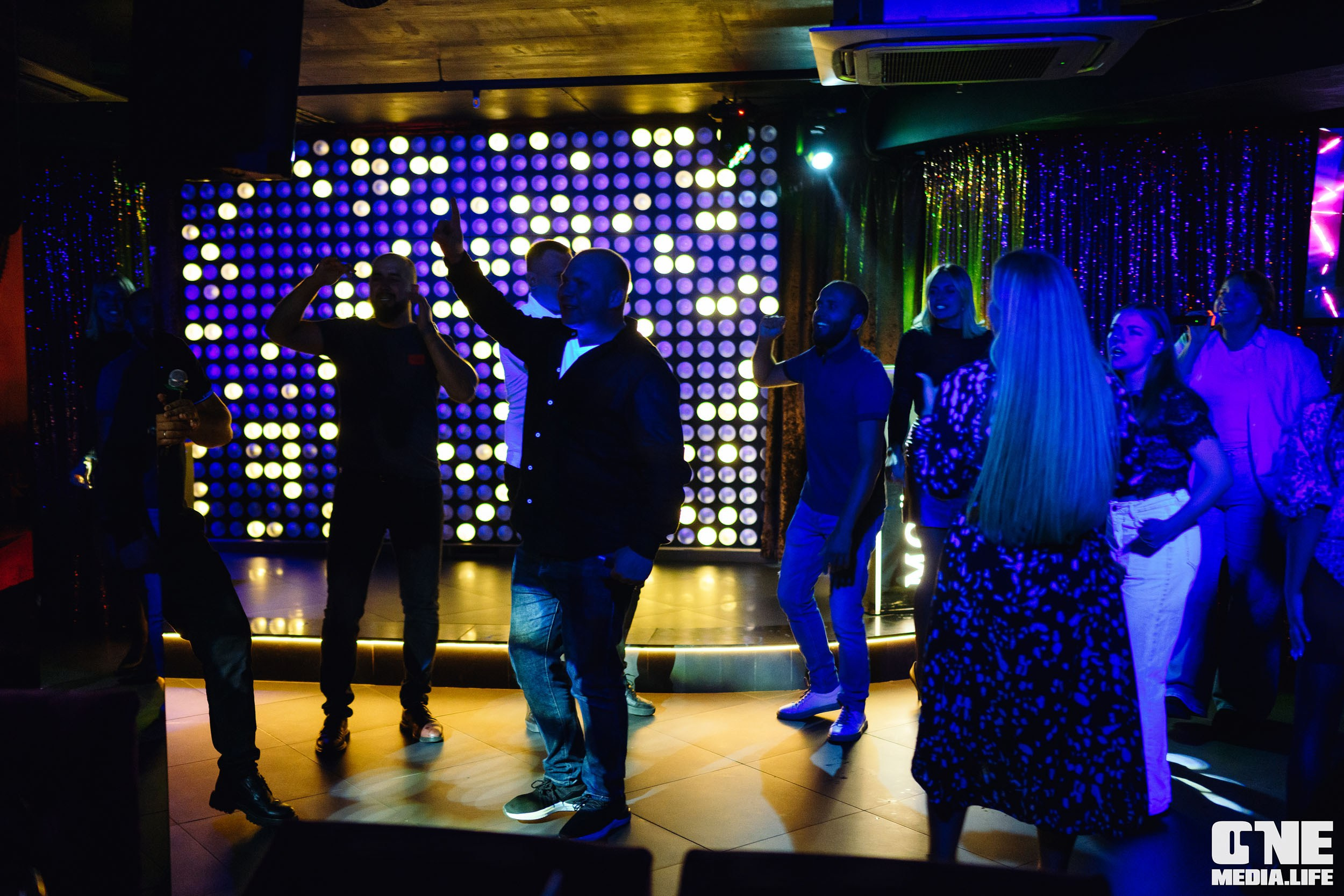 Фоторепортаж из караоке-клуба Эйфория. One Media Life: фоторепортажи, фотоотчеты с мероприятий и заведений