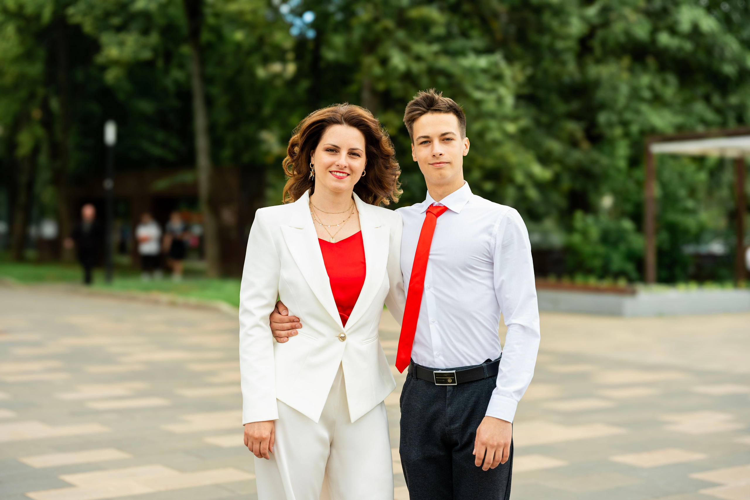 Выдача аттестатов 9 классы. Фотограф Юлия Попова