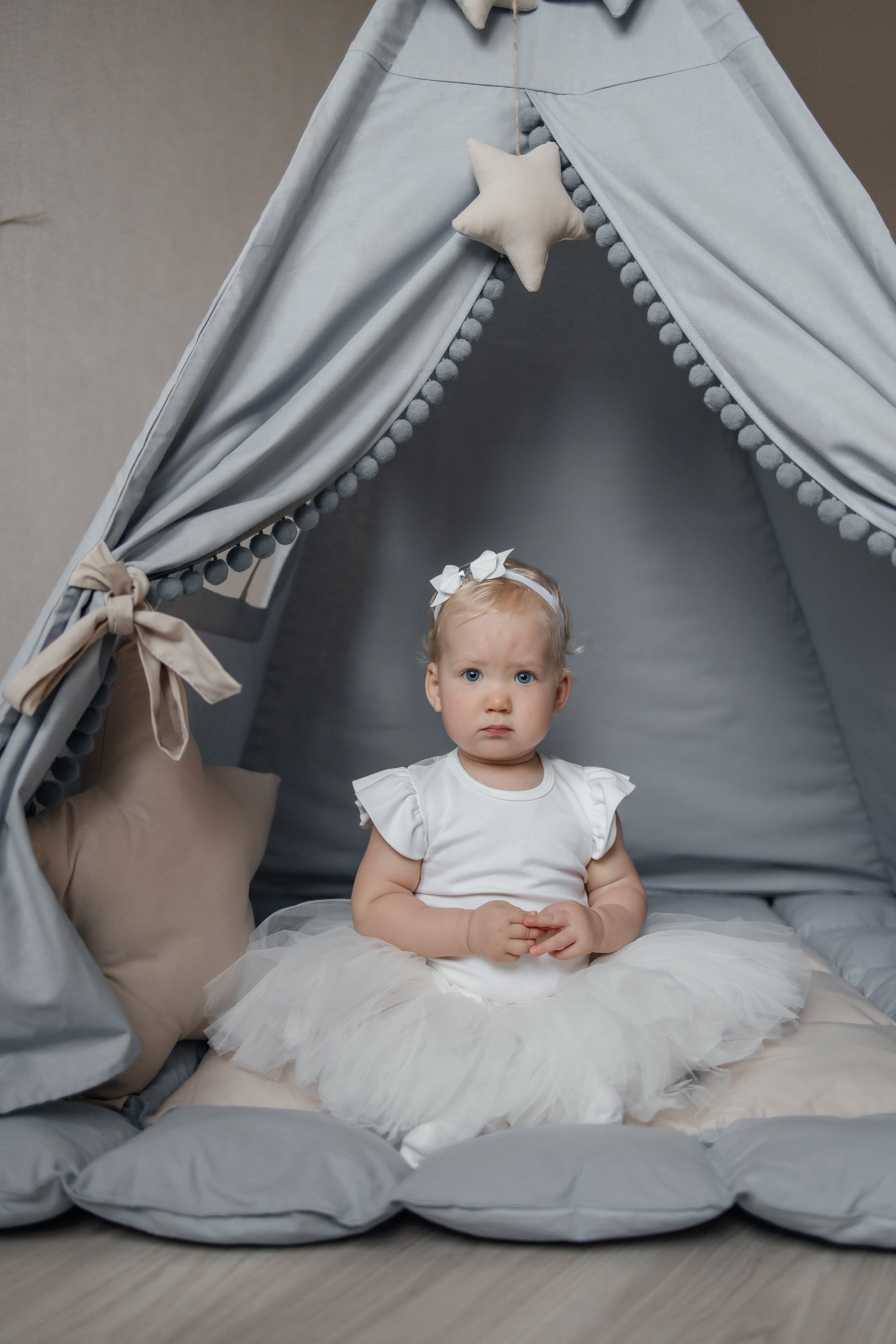 1 годик Еве (домашняя съемка). Профессиональный фотограф Кристина Искусных. Талдом- Москва