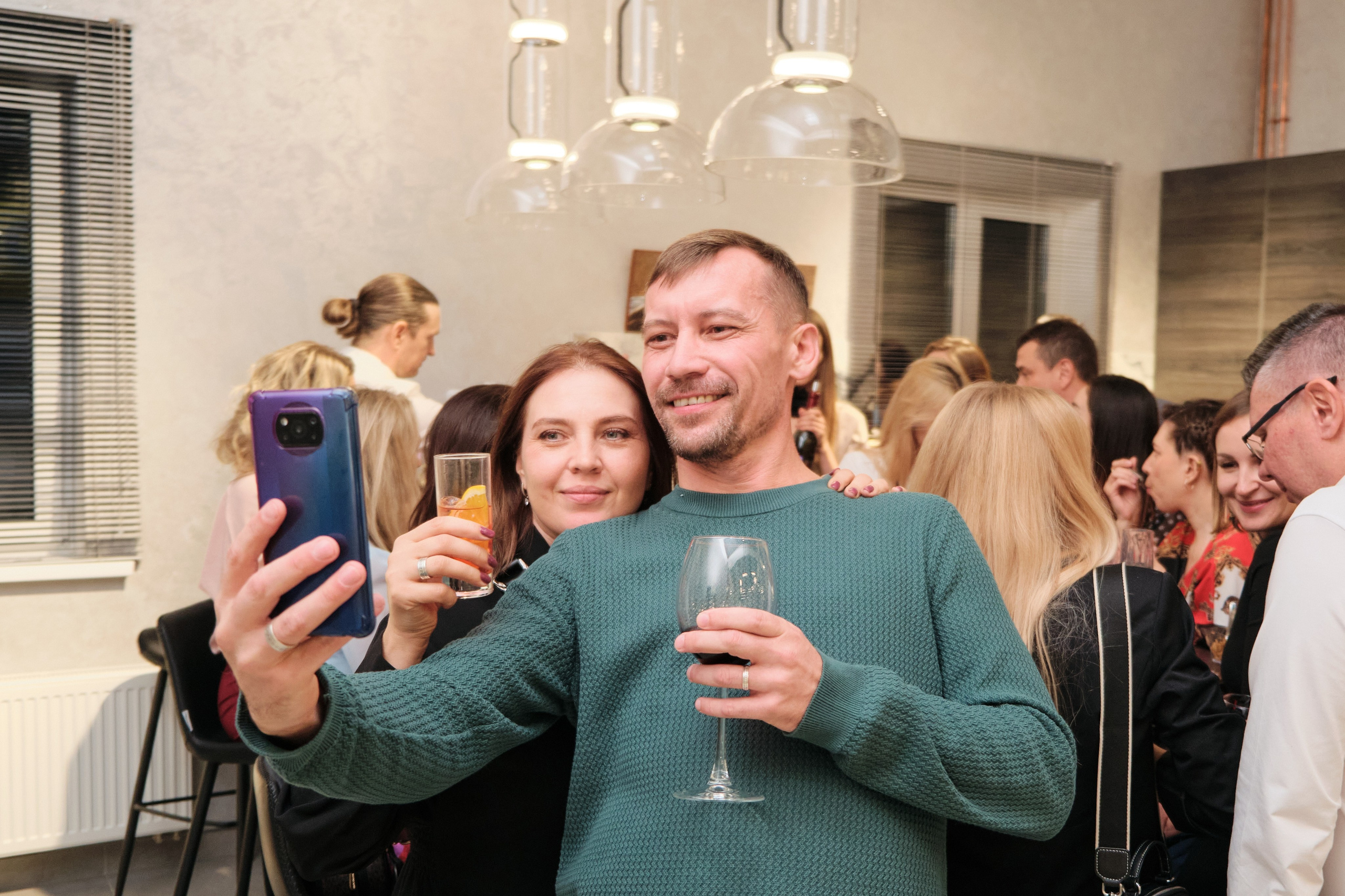 Открытие салона 100 градусов. Антон Ив