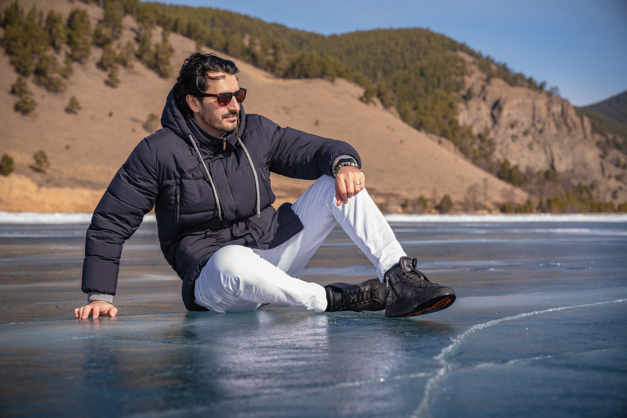 Байкал. Листвянка. Прогулка на Хивусах. Занимаюсь профессиональной фотографией и живу рядом с Байкалом. Работаю в разных жанрах