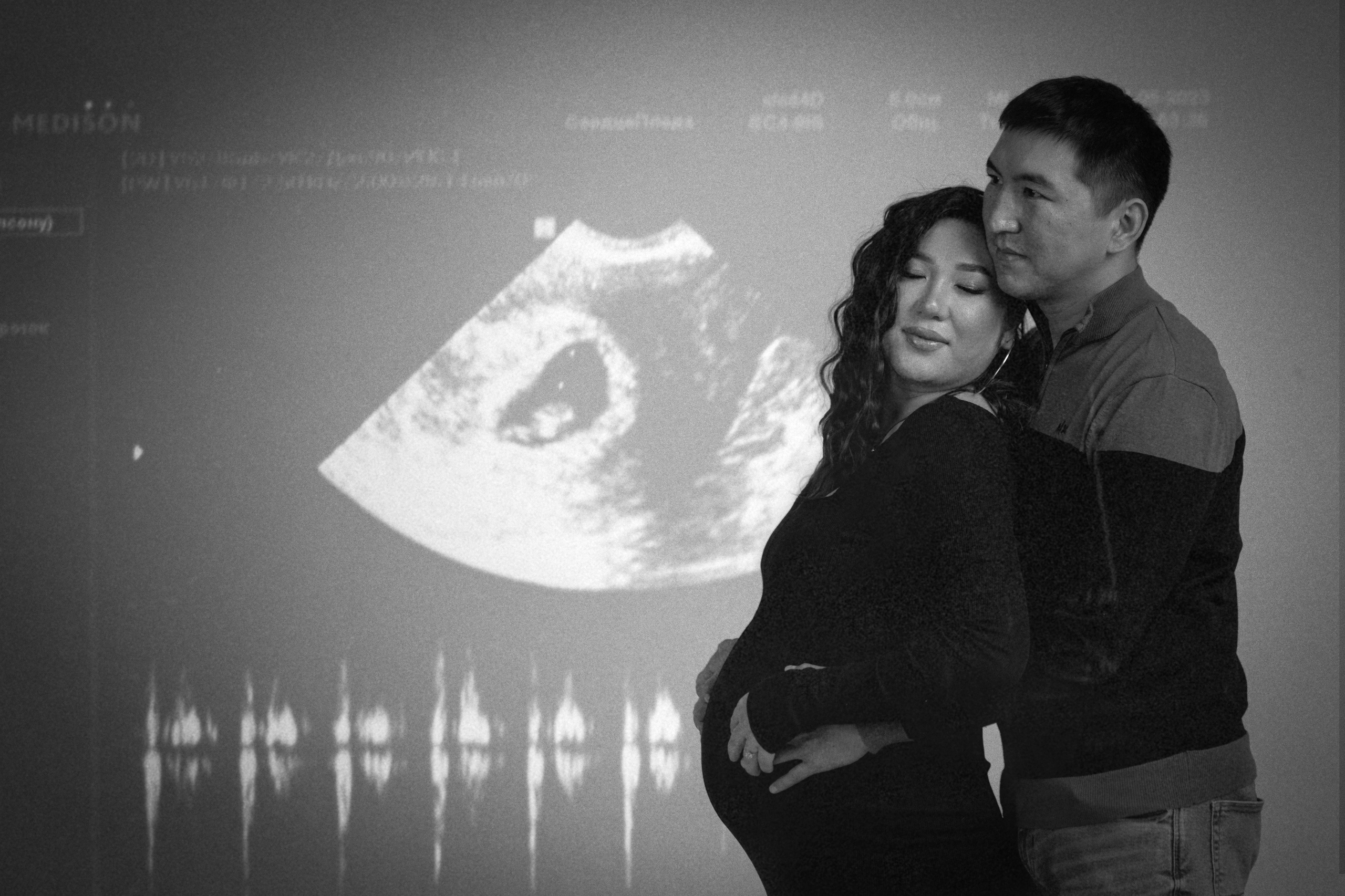 Фотосессия беременности. Фотограф в Атырау Максим Стадниченко