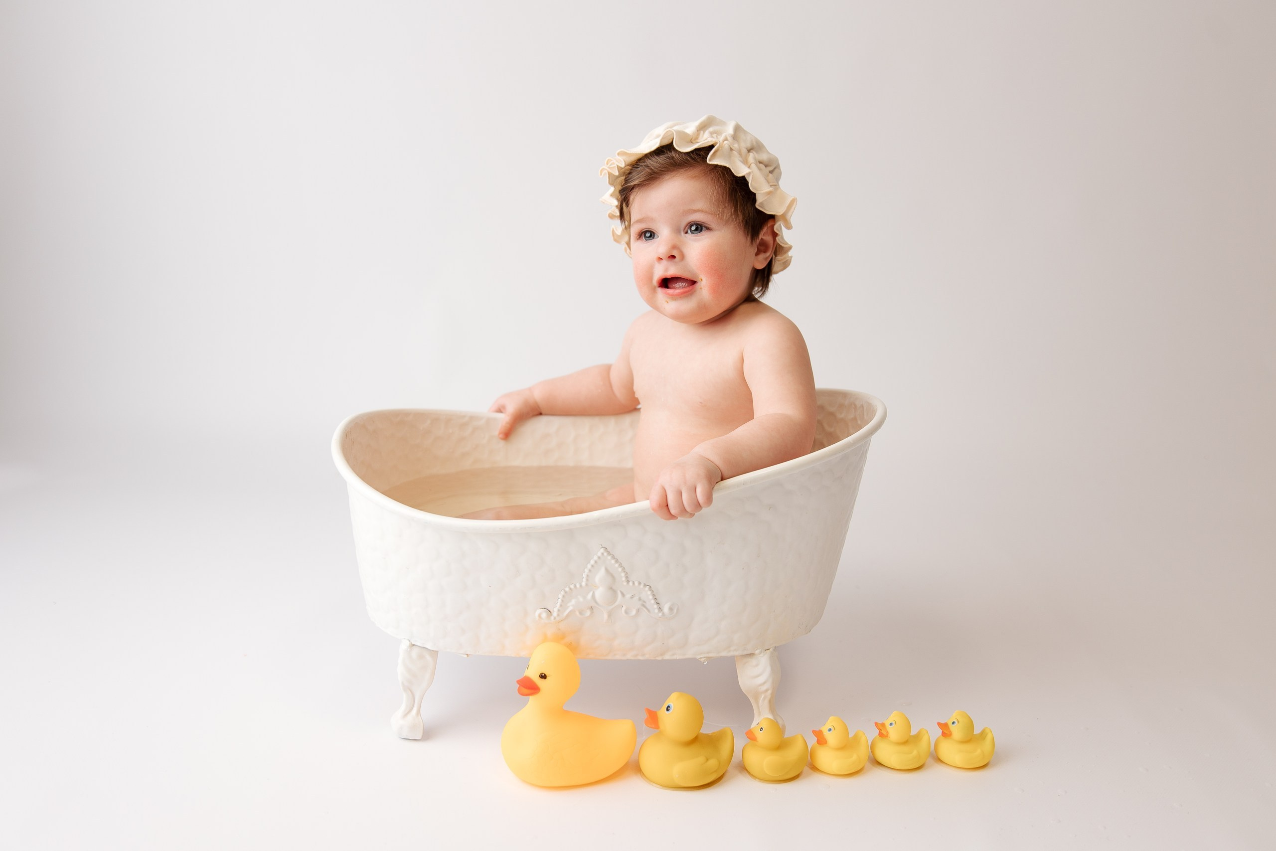 Ванночки. Фотограф беременности, новорожденных Москва. годики под ключ