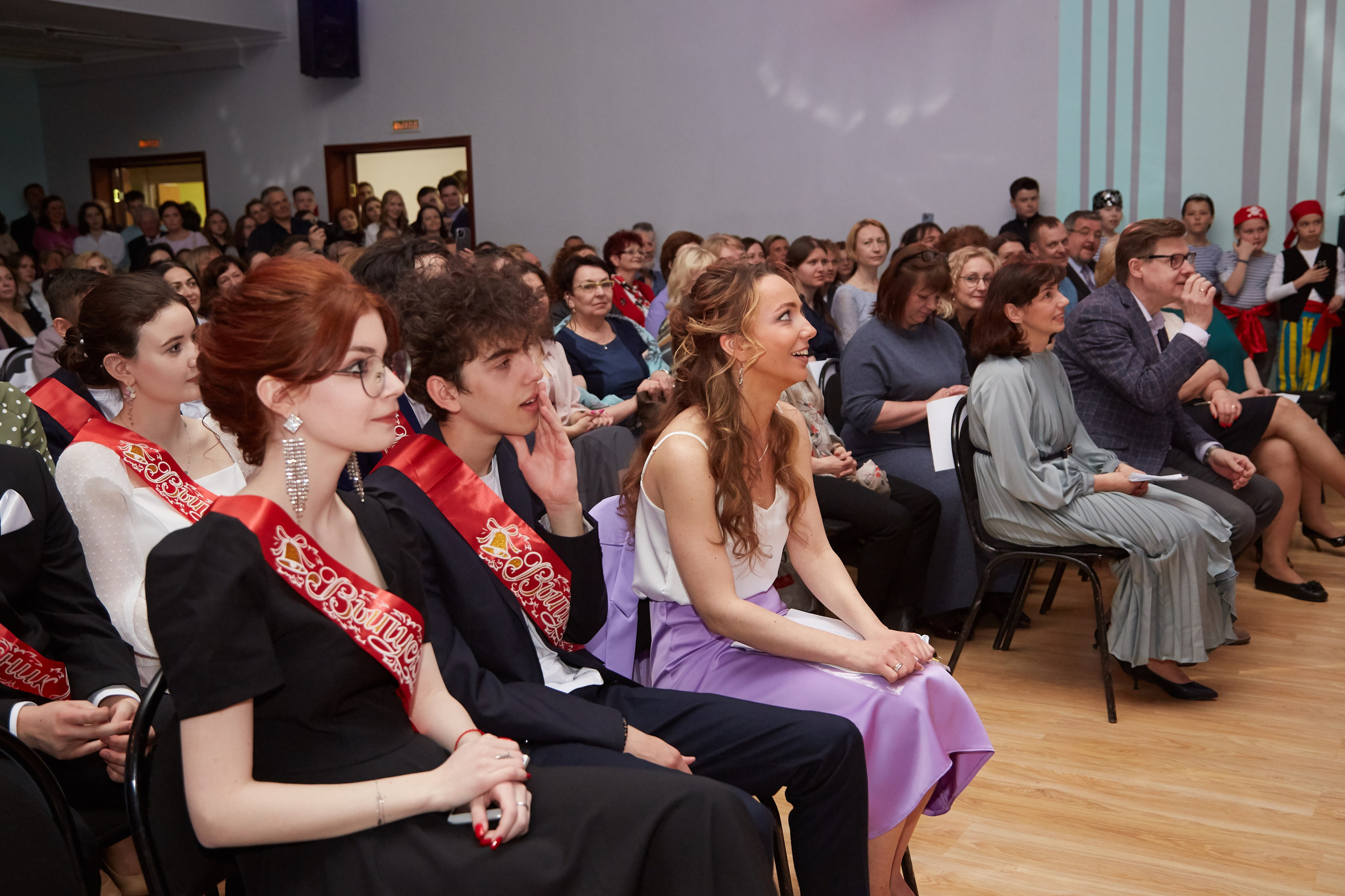 Последний звонок. Фотограф Савченко Люба. Москва