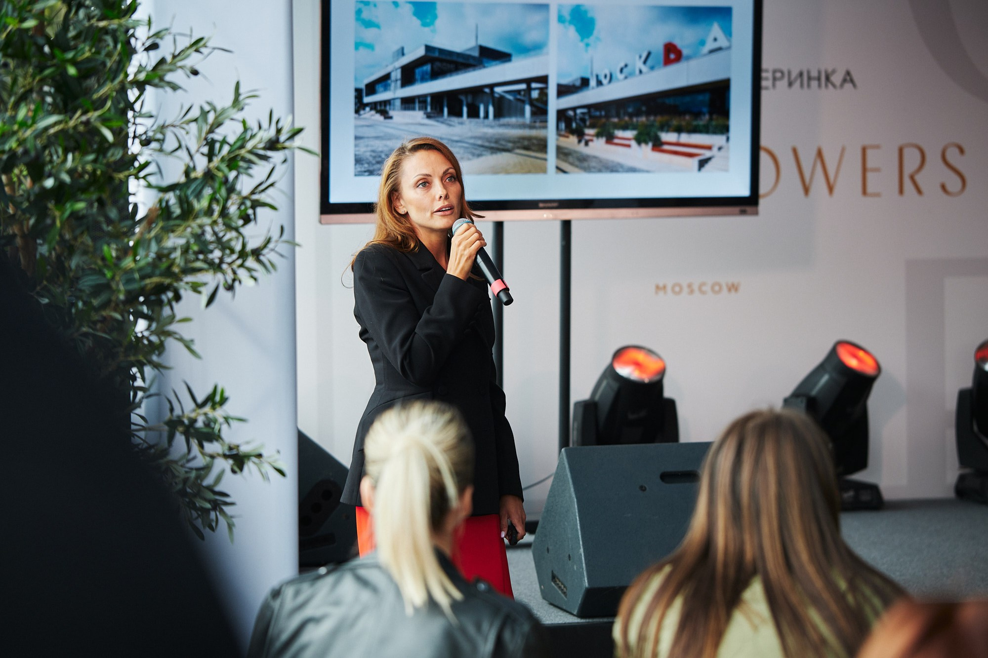 Открытие продаж DreamTowers — репортажная съёмка PR-мероприятия в Москве. Репортажный фотограф в Москве — Дмитрий Тарасов | Съёмка мероприятий, концертов, корпоративов