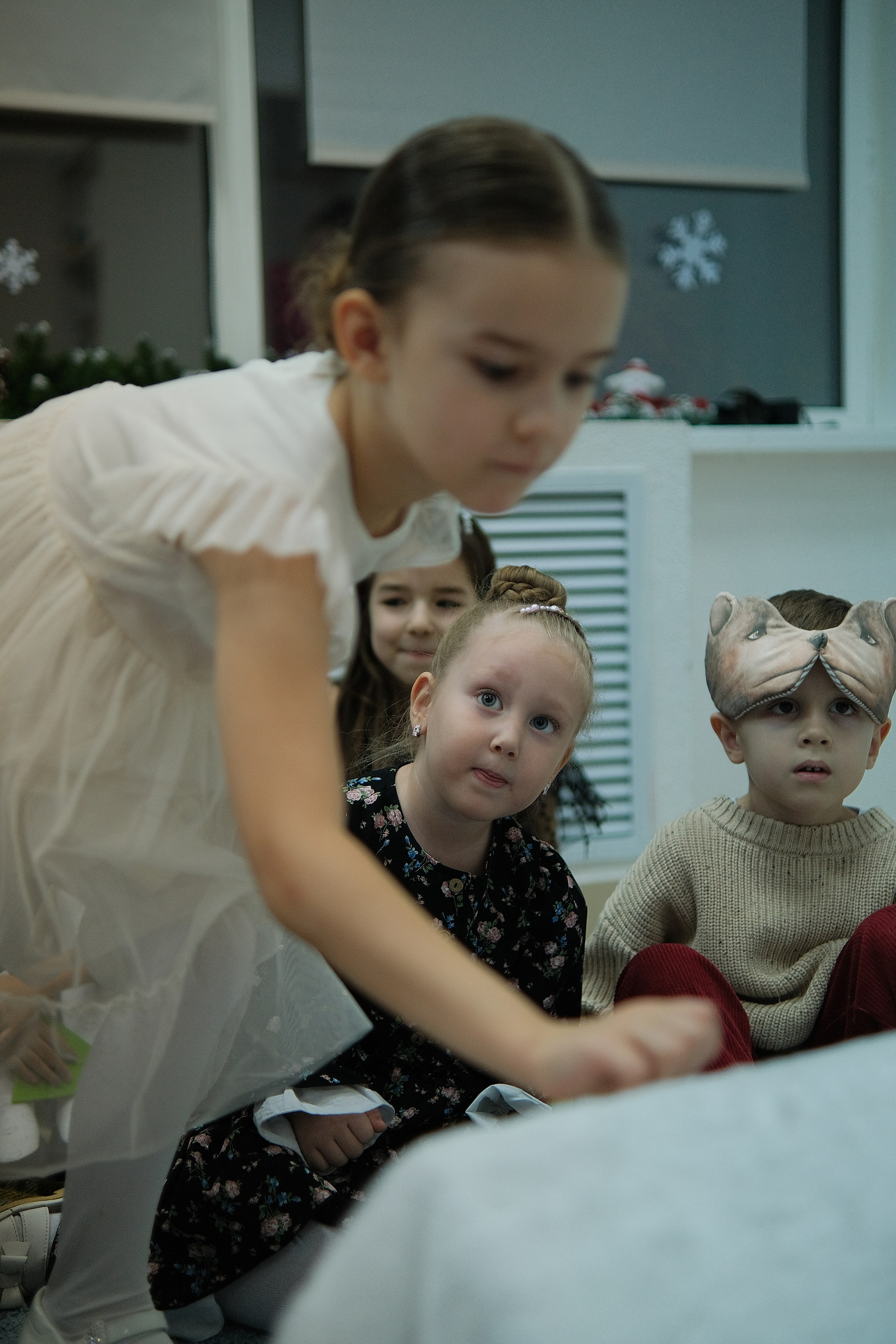 Мир знаний (Новогодний утренник). Serg_film