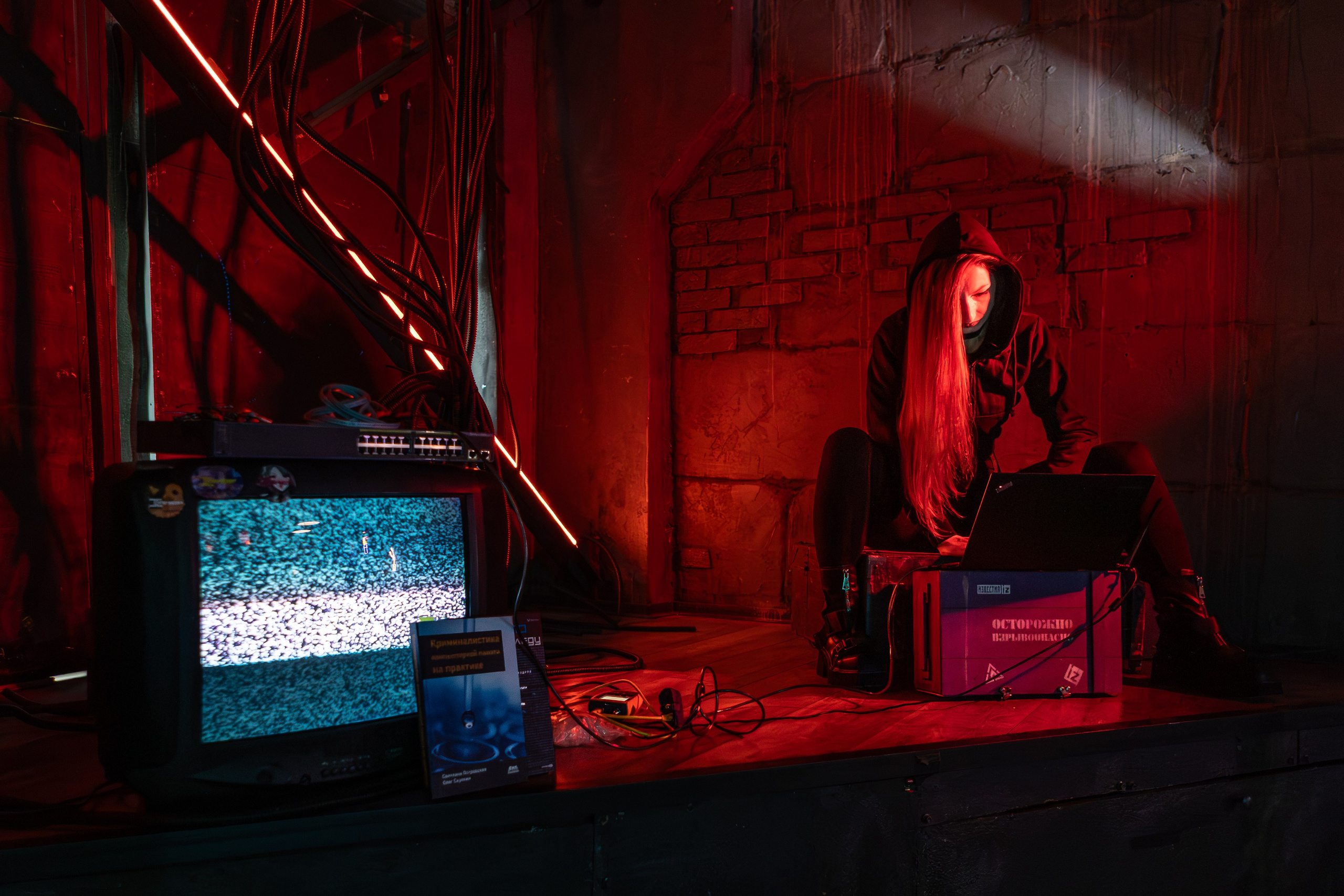 КИБЕРПАНК — Виктория. Репортажная, студийная, свадебная, автоспорт, коммерческая, фотосессия: Фотографы Николай и Елена DvoTar