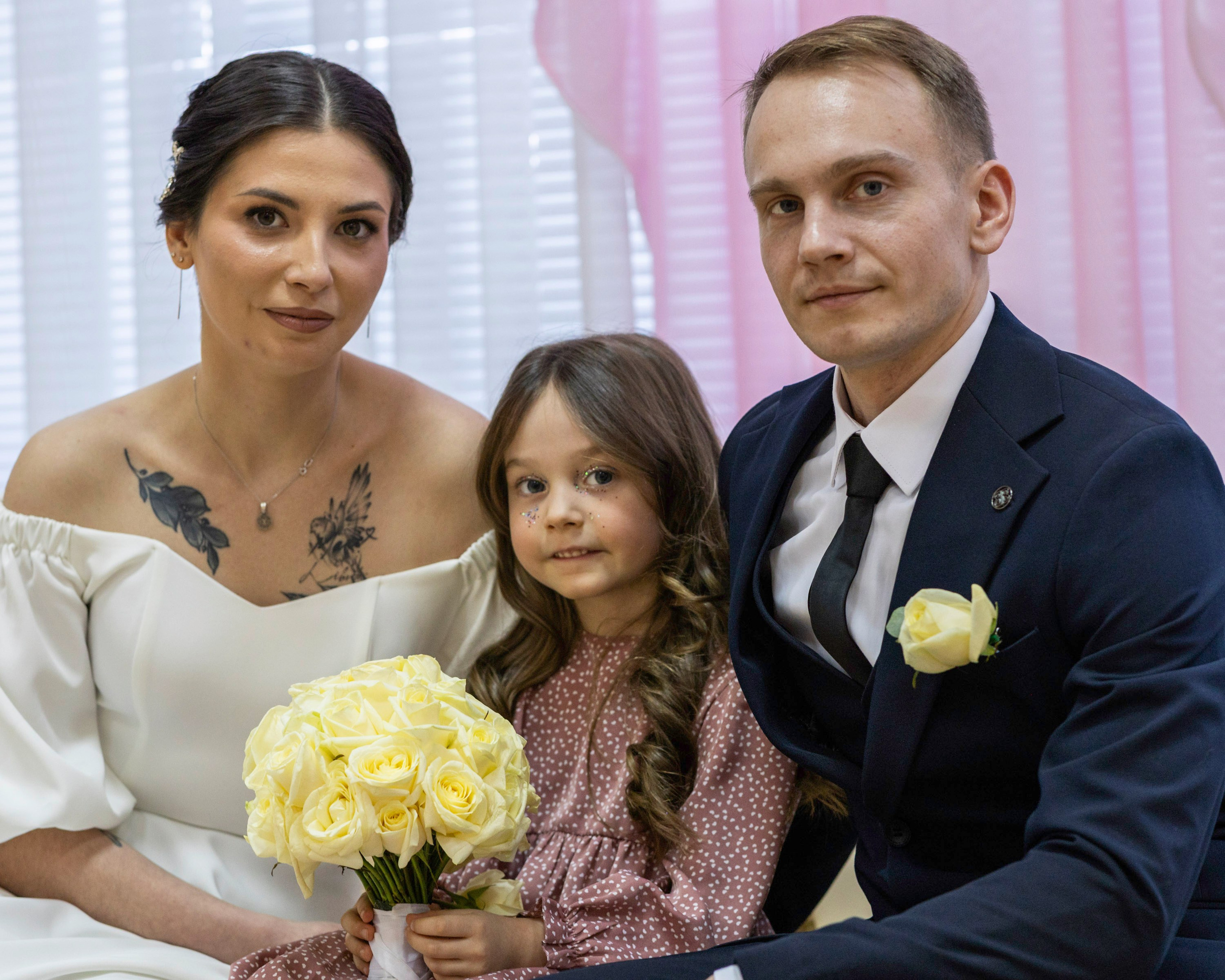 Свадьба, роспись в ЗАГСе, венчание, крещение, выписка из роддома — фотосъёмка. Визуальная упаковка брендов и проектов через фото и видеопроизводство