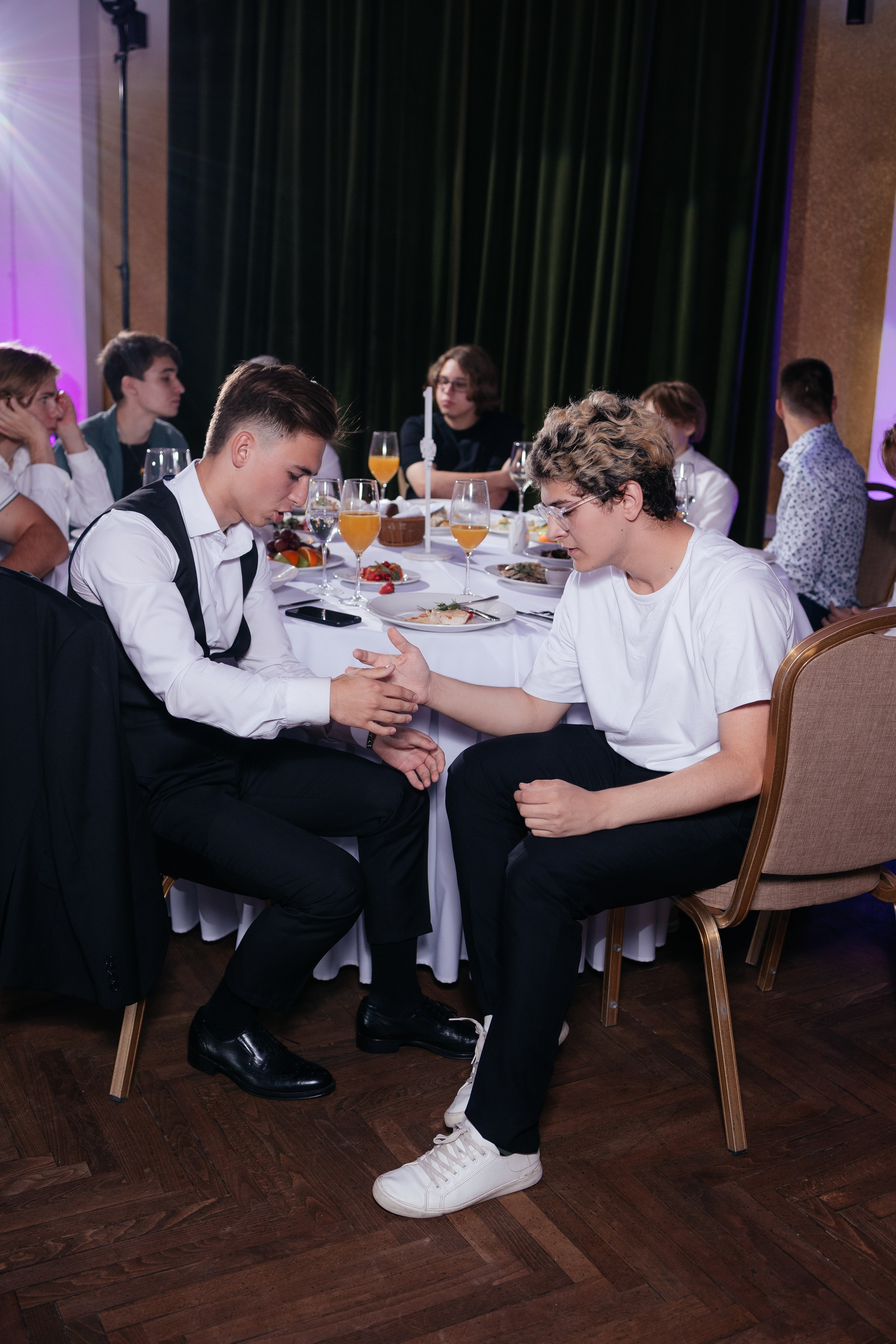 Выпускной 11 класс. Фотограф Крохин Олег