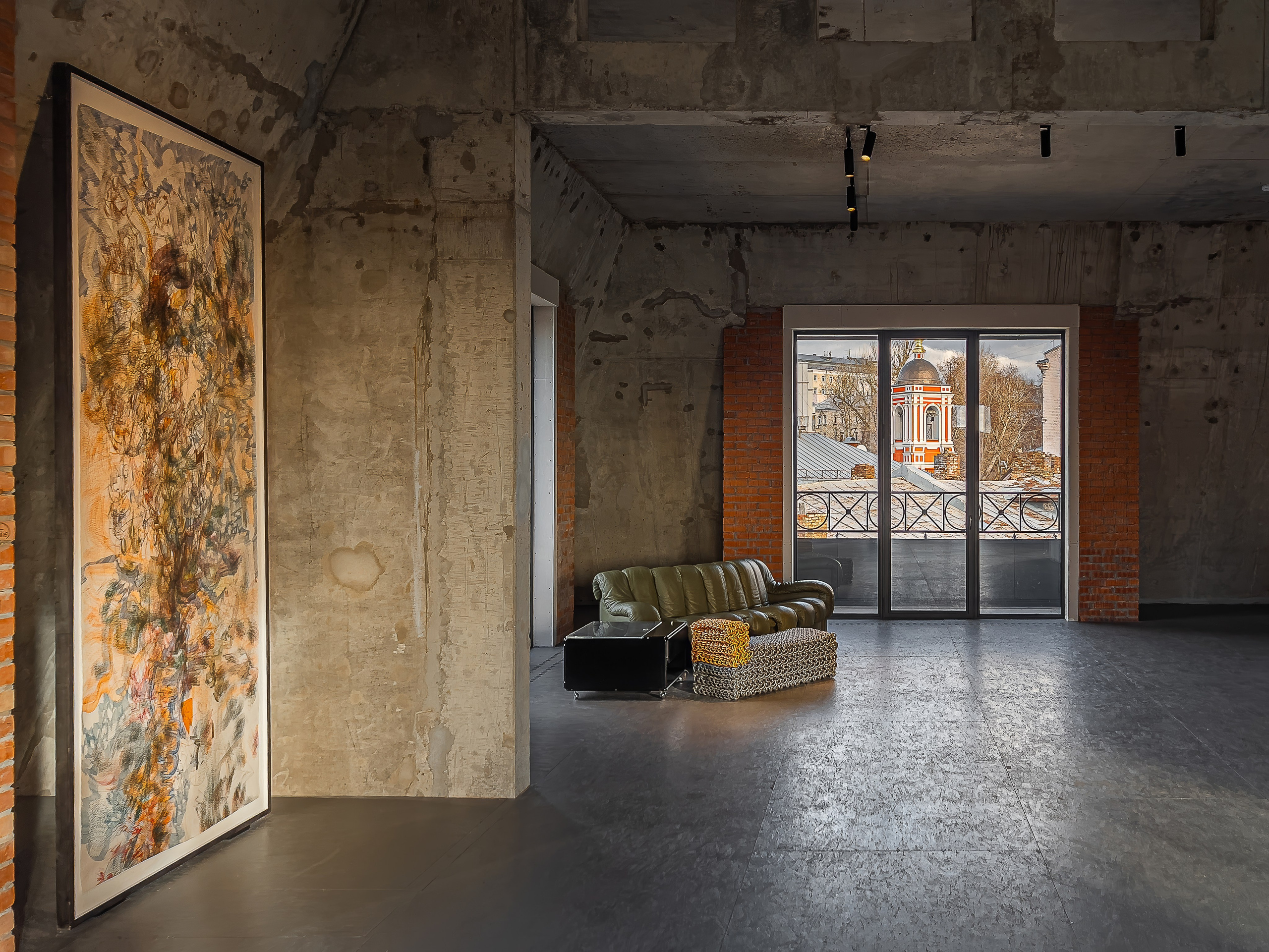 Галерея Vladey, дом с Атлантами. Иван Благушин. Интерьерный и архитектурный фотограф в Москве и Санкт-Петербурге