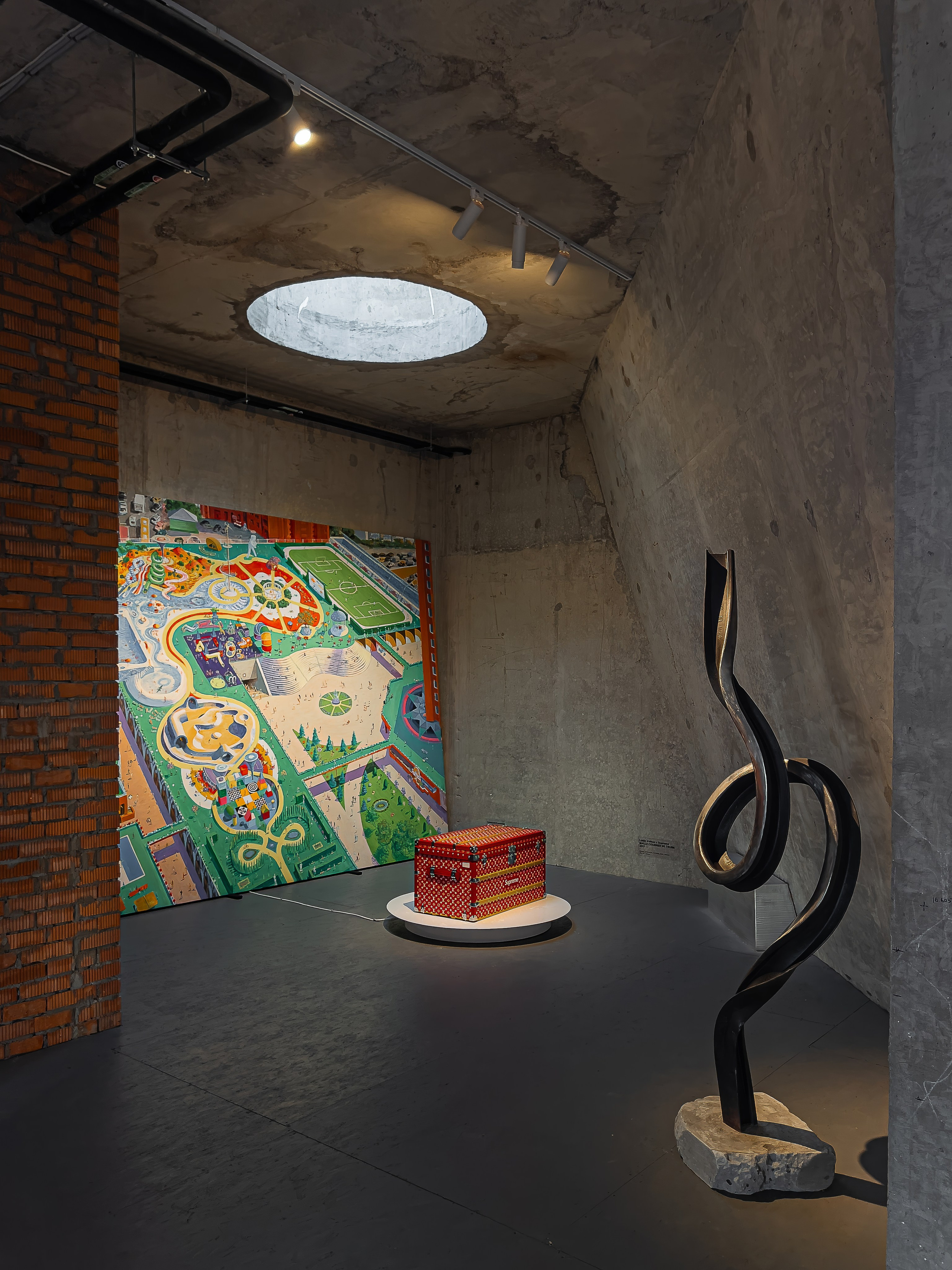 Галерея Vladey, дом с Атлантами. Иван Благушин. Интерьерный и архитектурный фотограф в Москве и Санкт-Петербурге