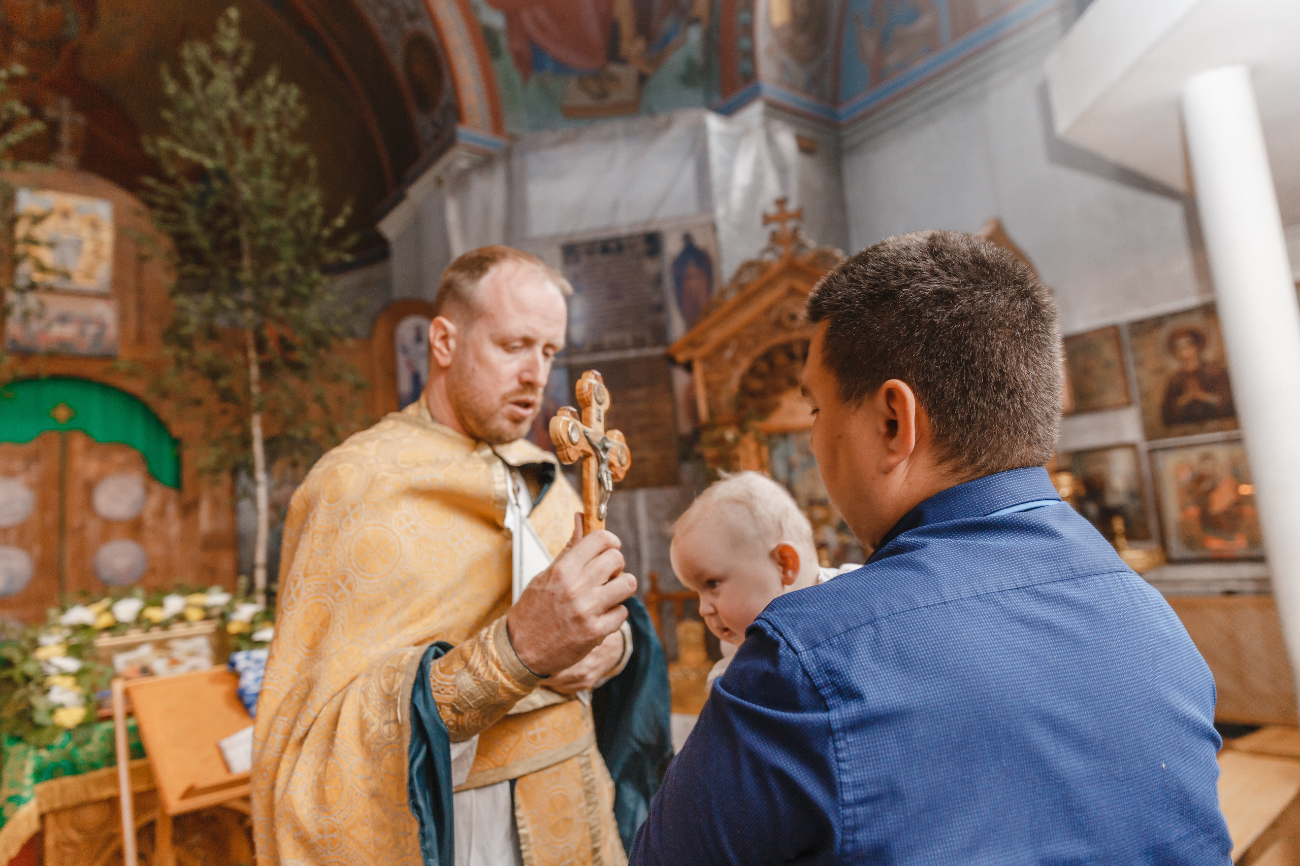 Фотограф на крещение в Монино Скорбященский храм г. Лосино-Петровский