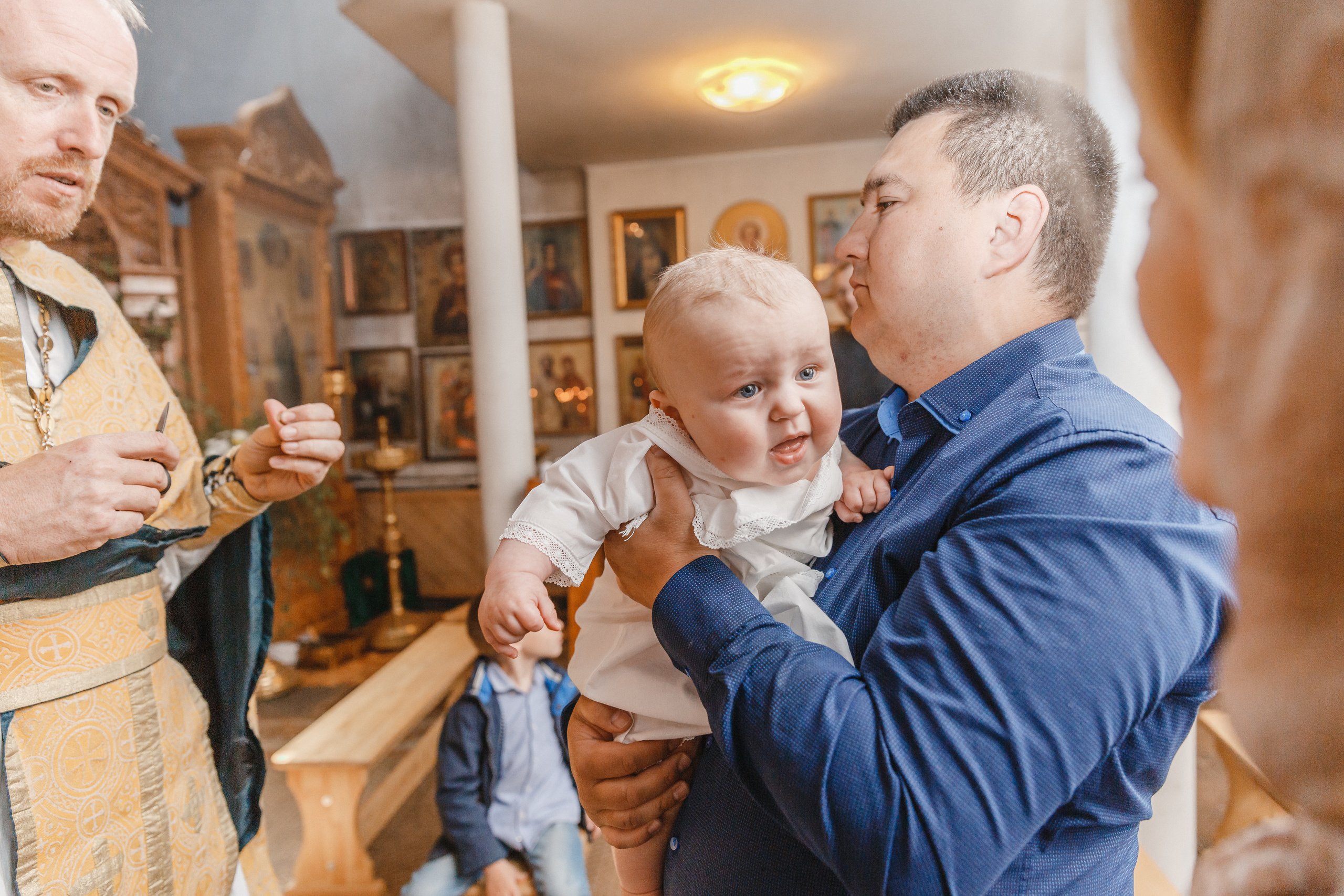 Фотограф на крещение в Монино Скорбященский храм г. Лосино-Петровский