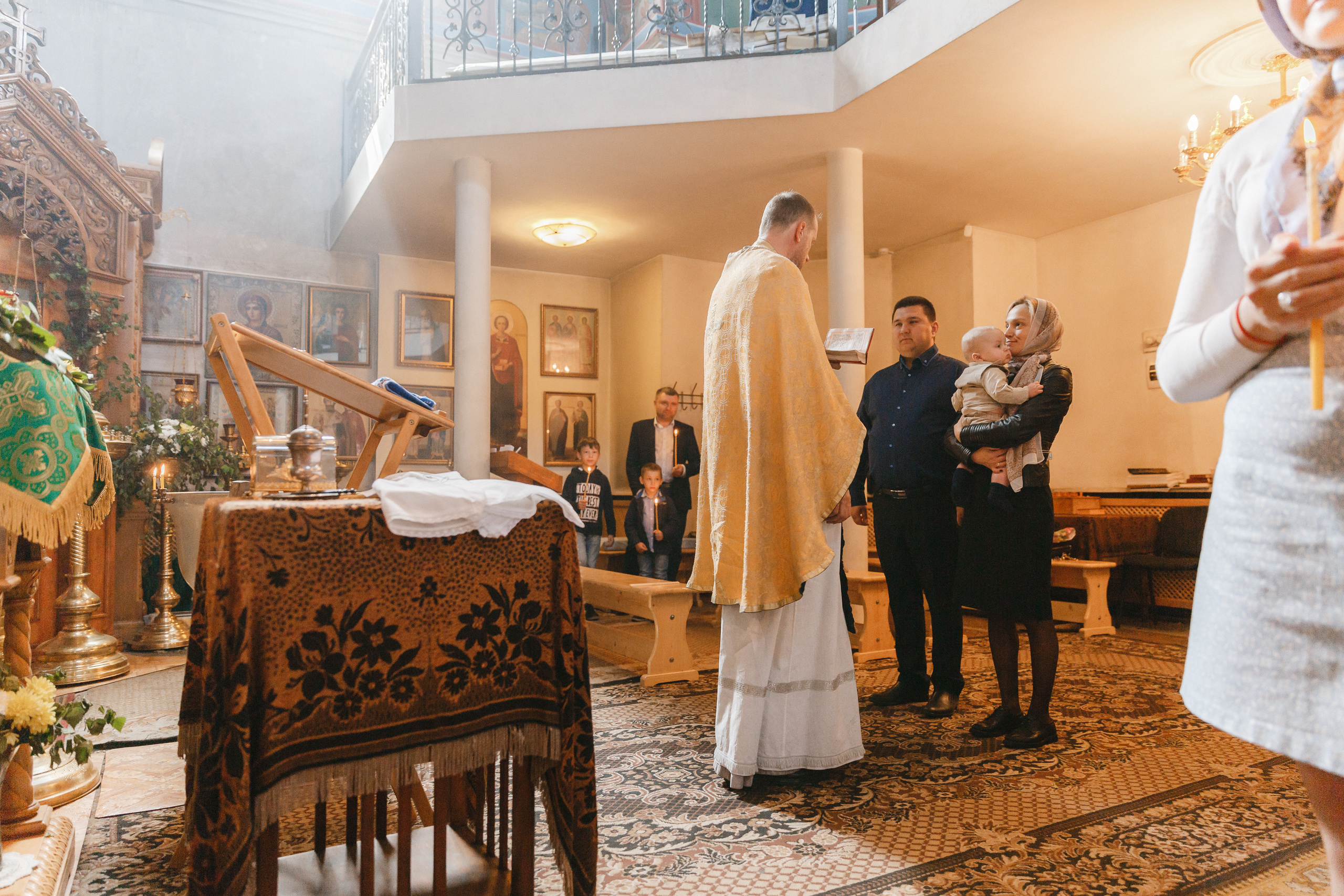 Фотограф на крещение в Монино Скорбященский храм г. Лосино-Петровский