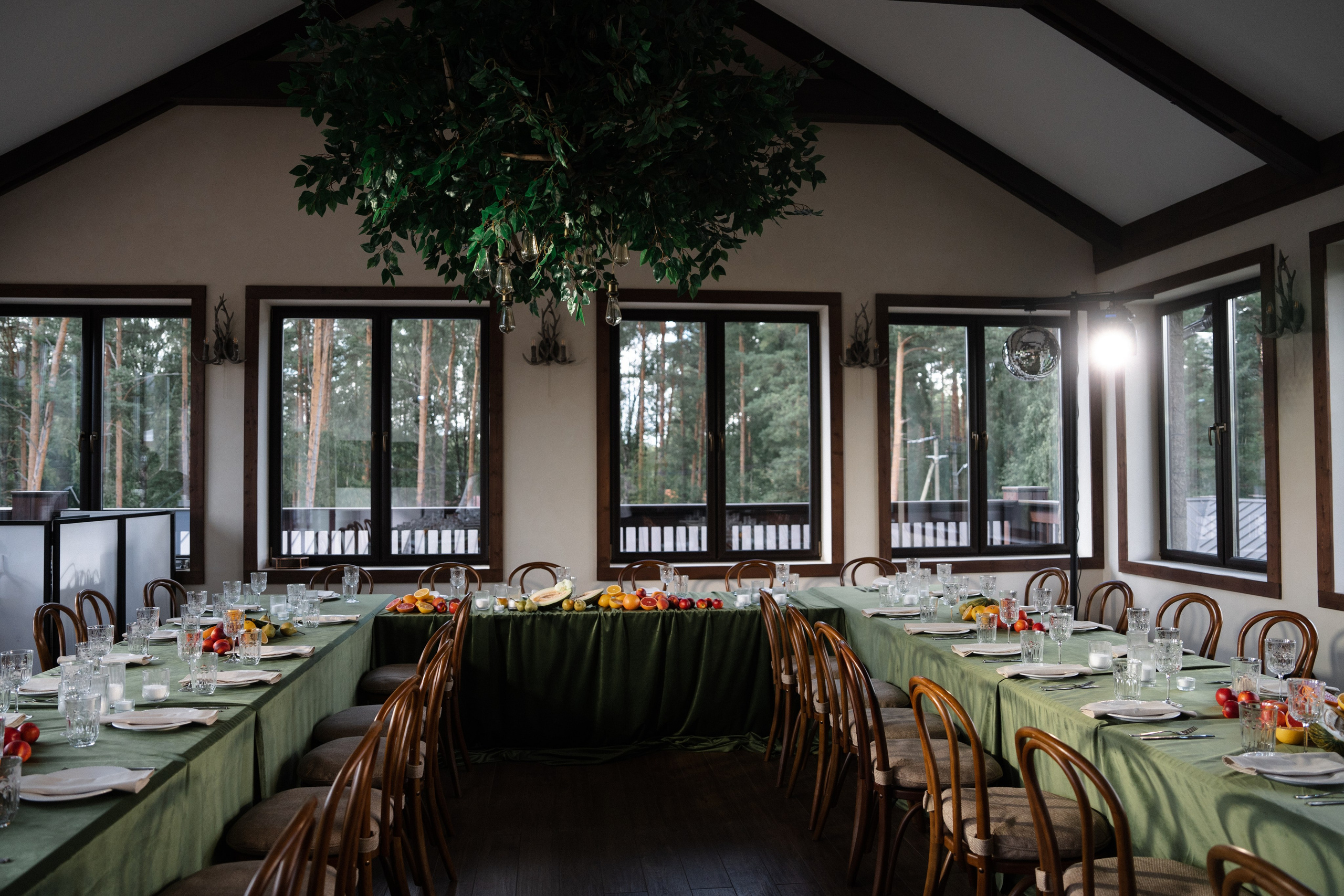 Валерия & Павел. Яркая свадьба в стиле модерн на природе. Свадебный фотограф организатор в Санкт-Петербурге Ассоль Опарина