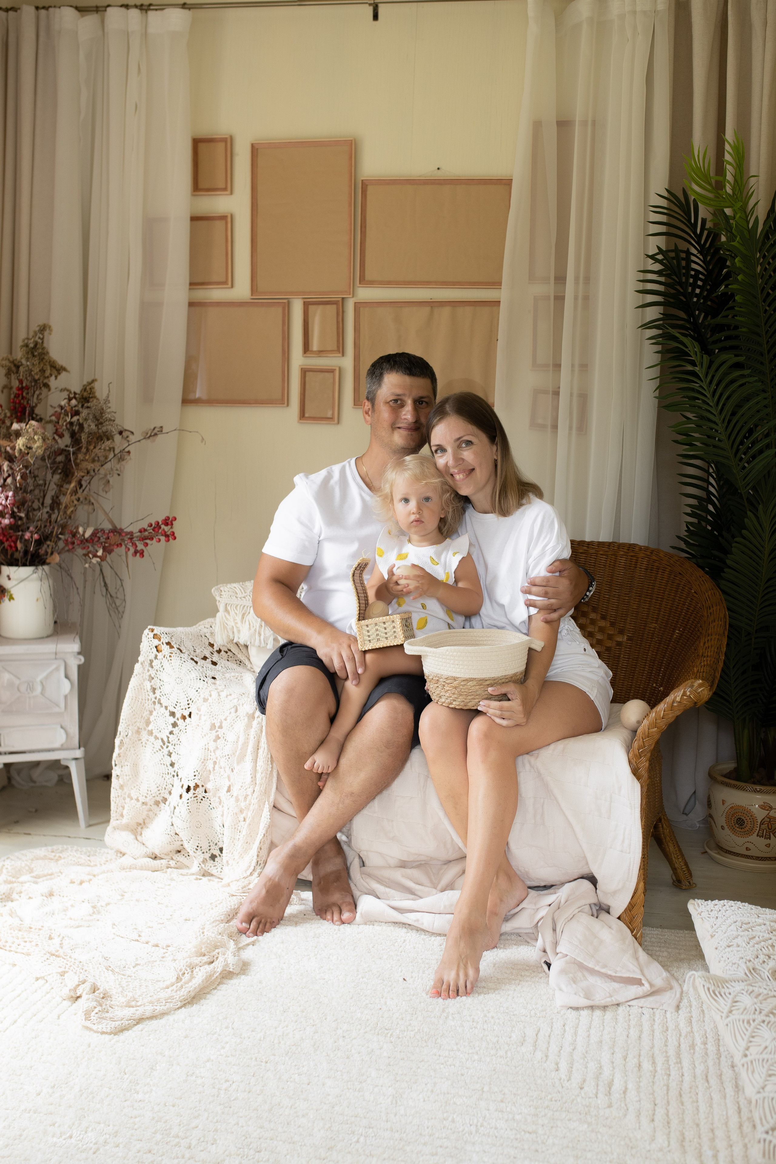 Семейная фотосессия на даче в Купавне. Фотограф в Железнодорожном и Балашихе