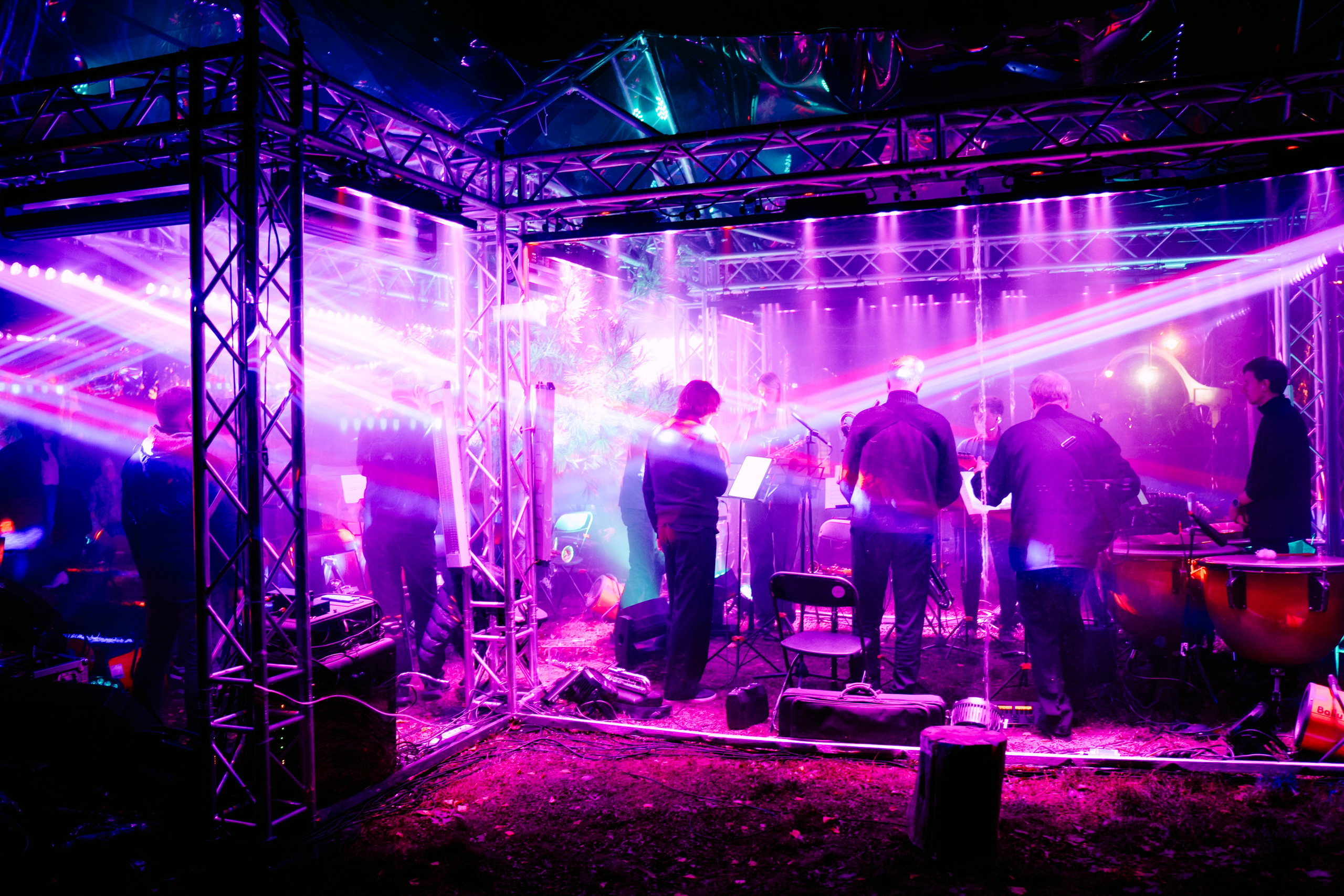 Synesthesia|Черное озеро. Главная