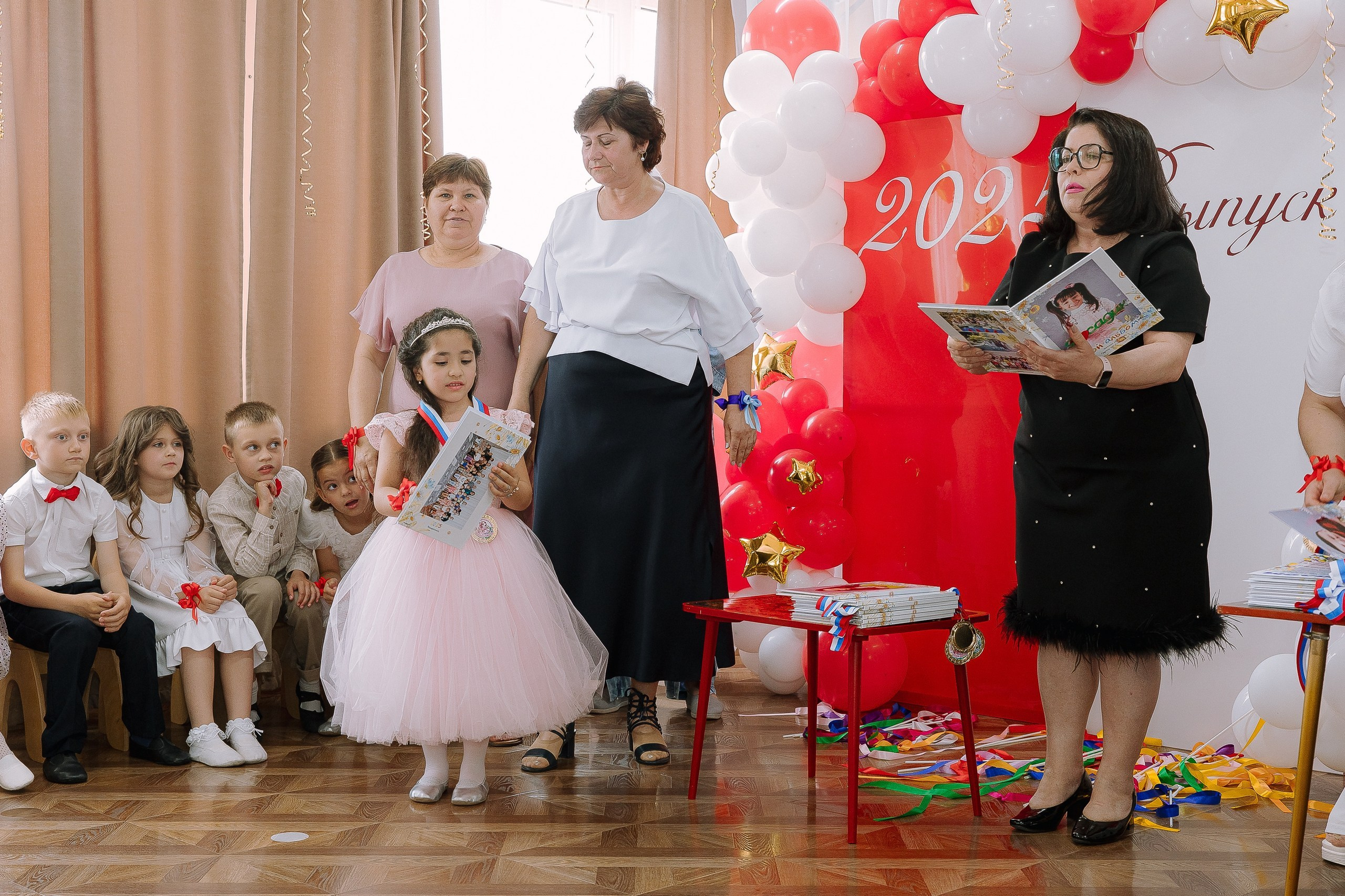 Выпускной в ДС 26. Выпускные альбомы Натальи Бутко: Новороссийск, Анапа, Геленджик