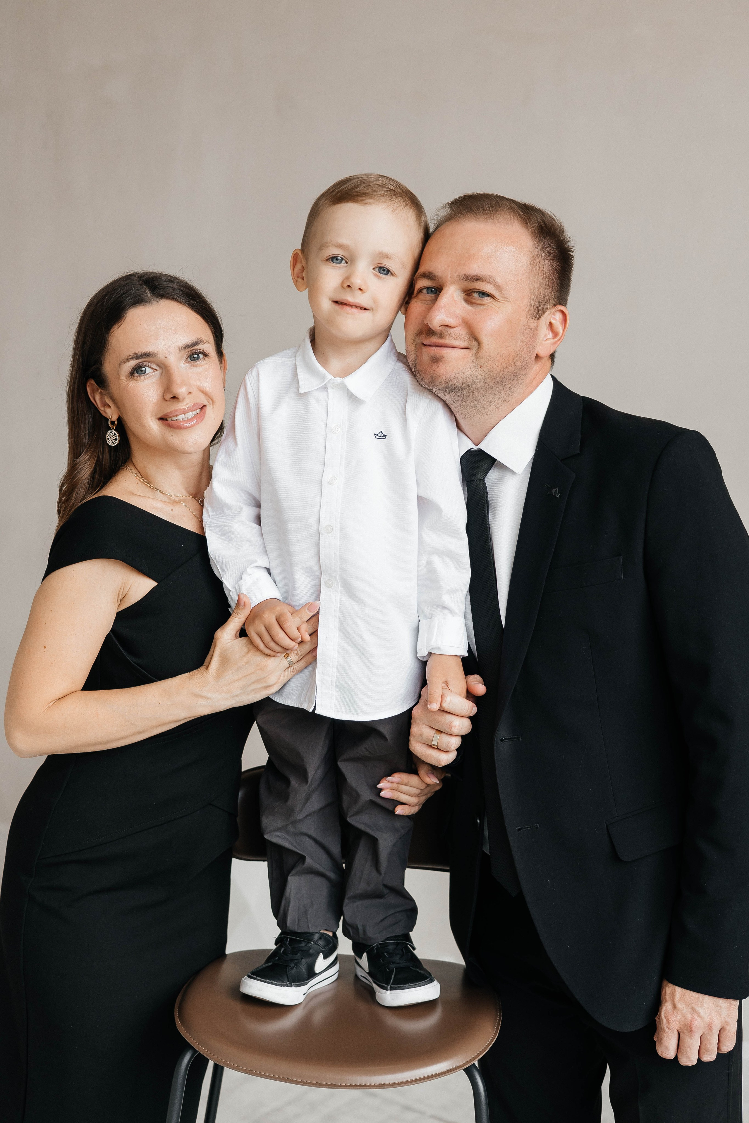 Дана, Демид и Сергей. Isaevamarina.wfolio.pro
