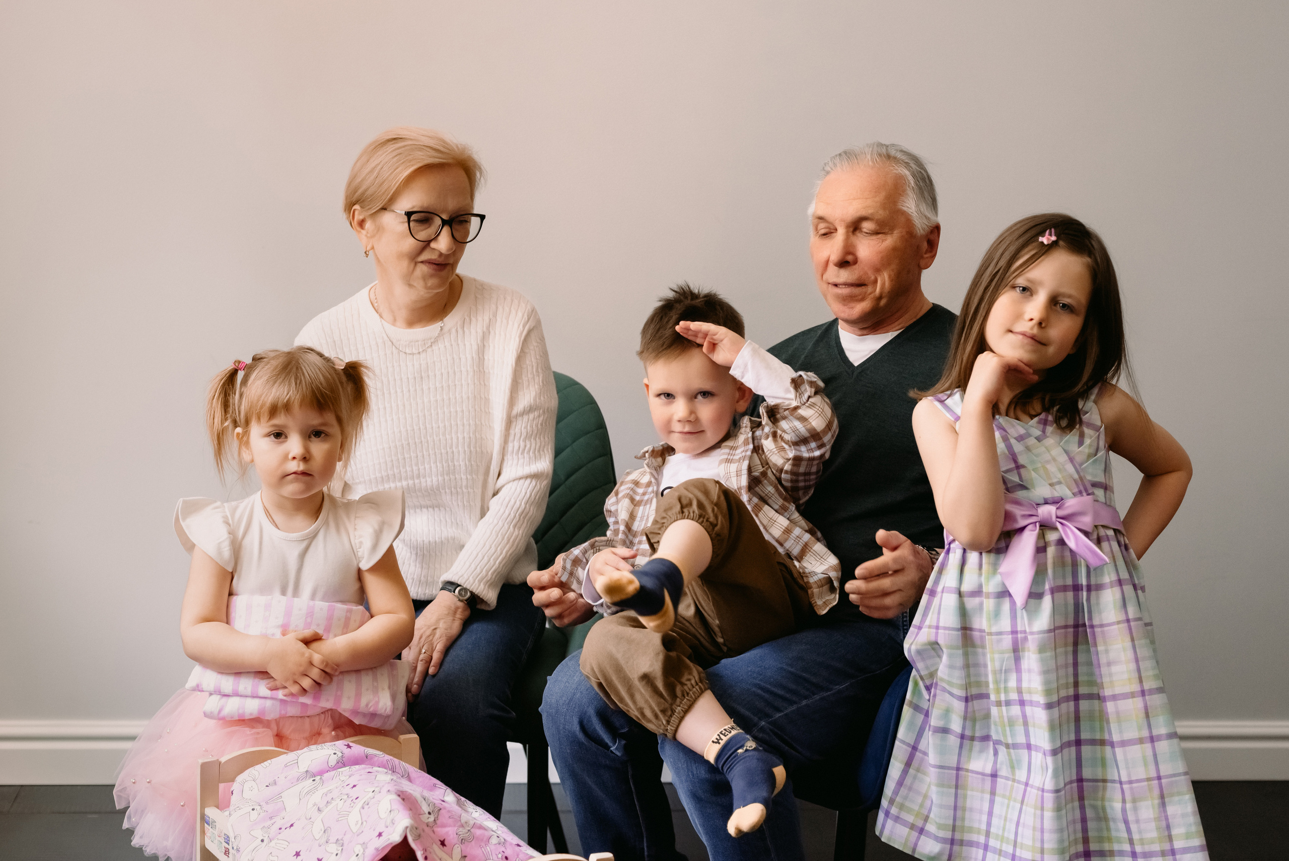 Домашняя фотосессия большой семьи. Фотограф Юлия Кондратьева