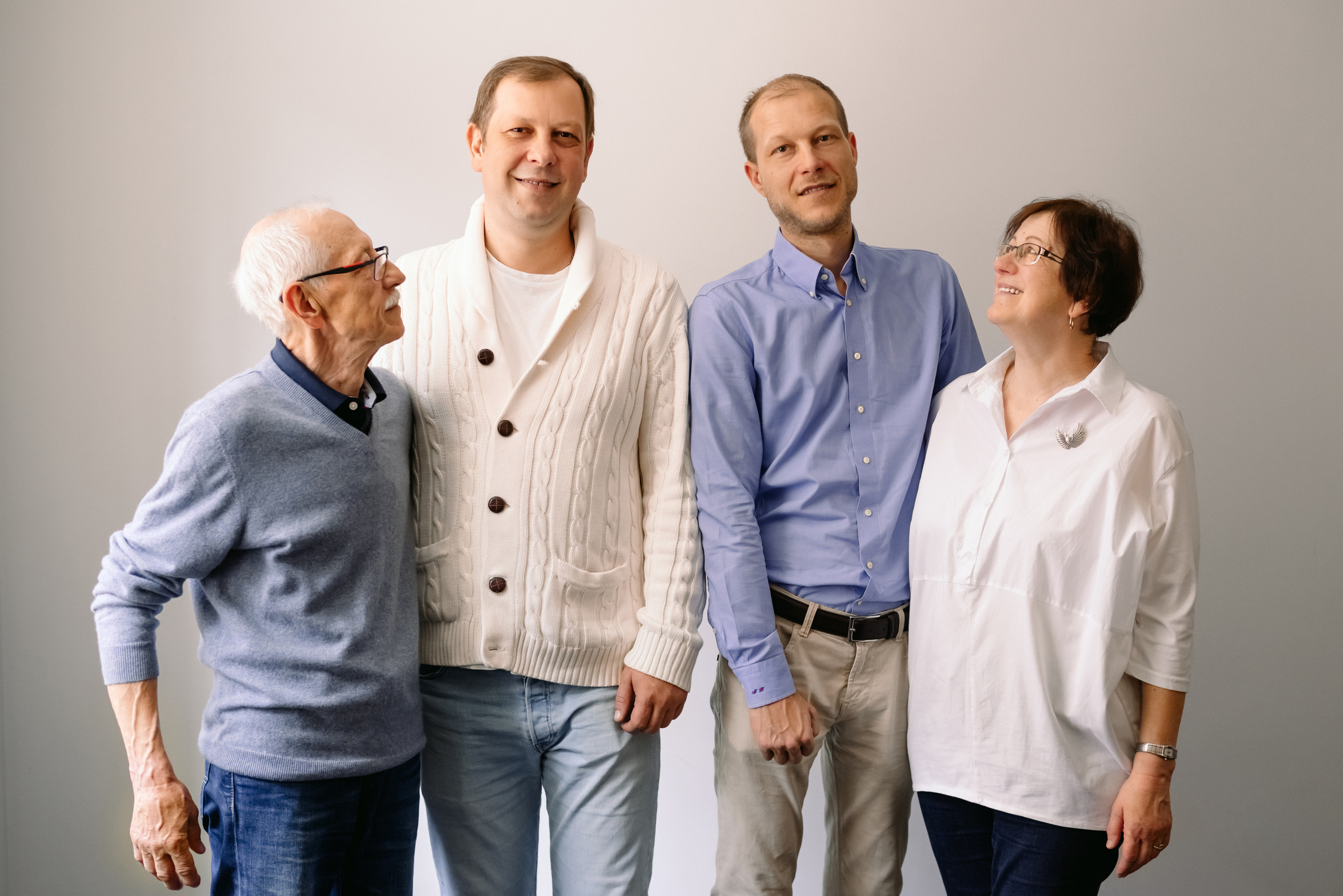 Домашняя фотосессия большой семьи. Фотограф Юлия Кондратьева