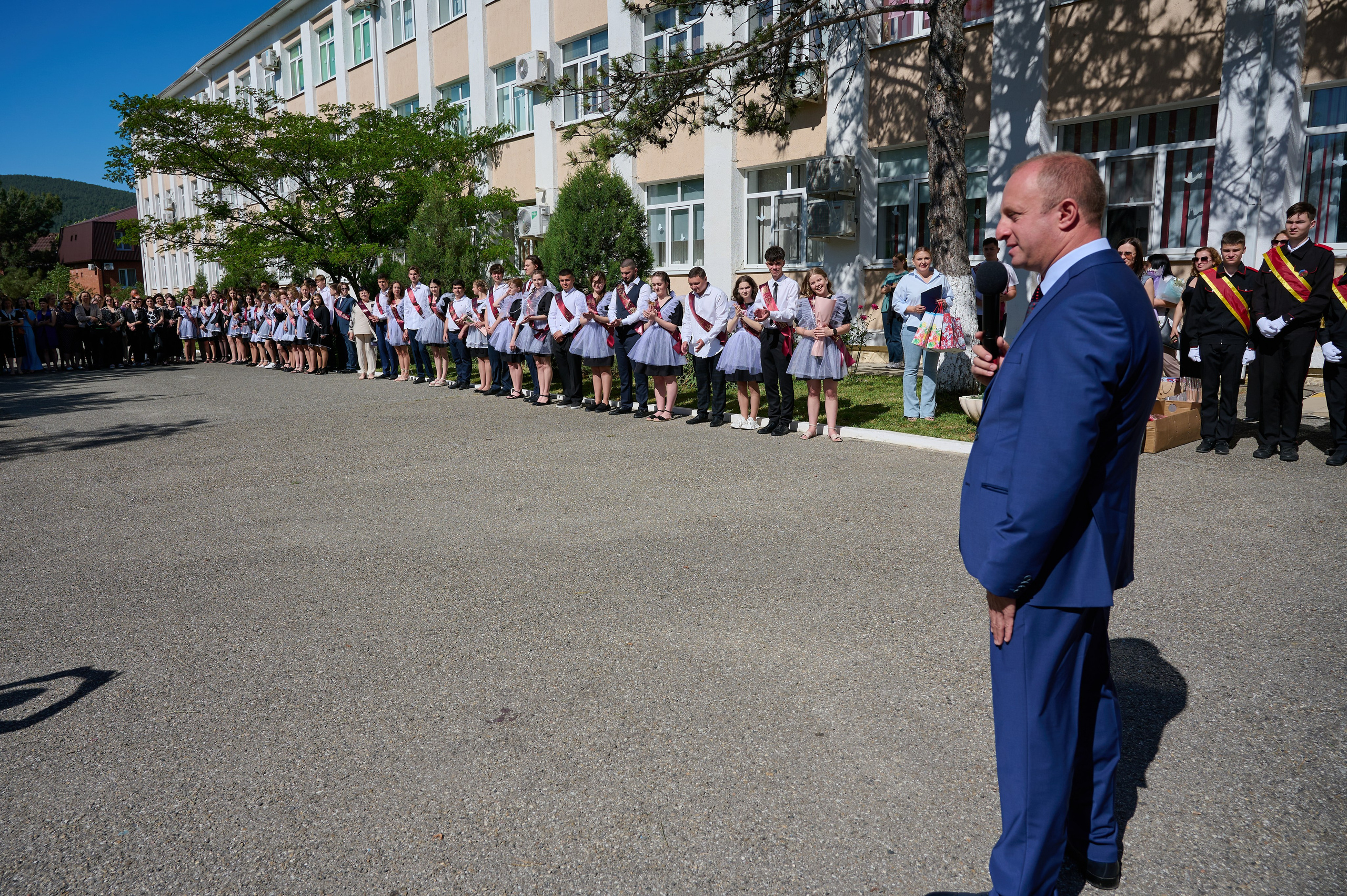 Последний звонок. Жизнь курорта Кабардинка в фотографиях