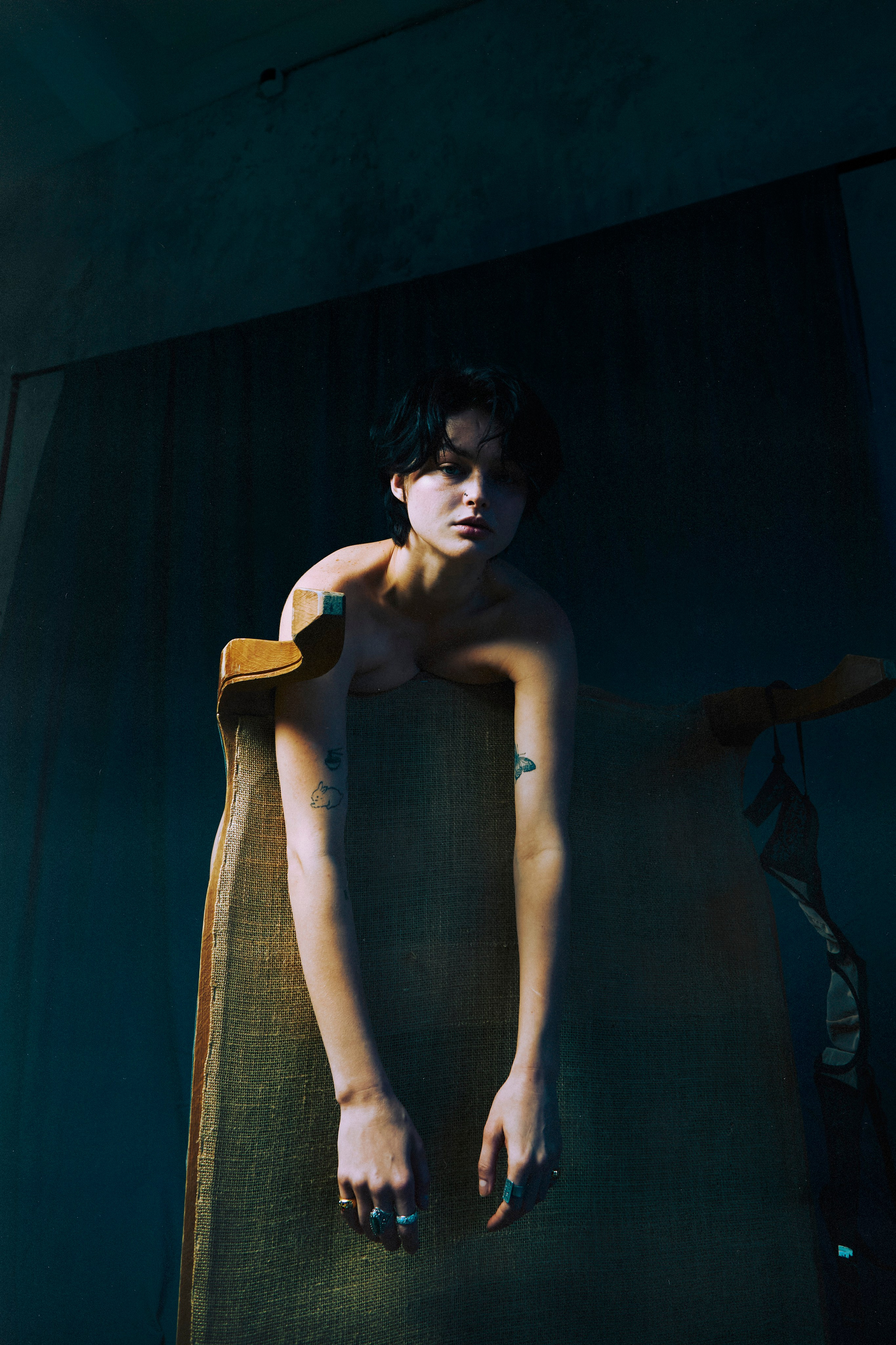 Alan (lumpenmen). Arina Kharakhashian