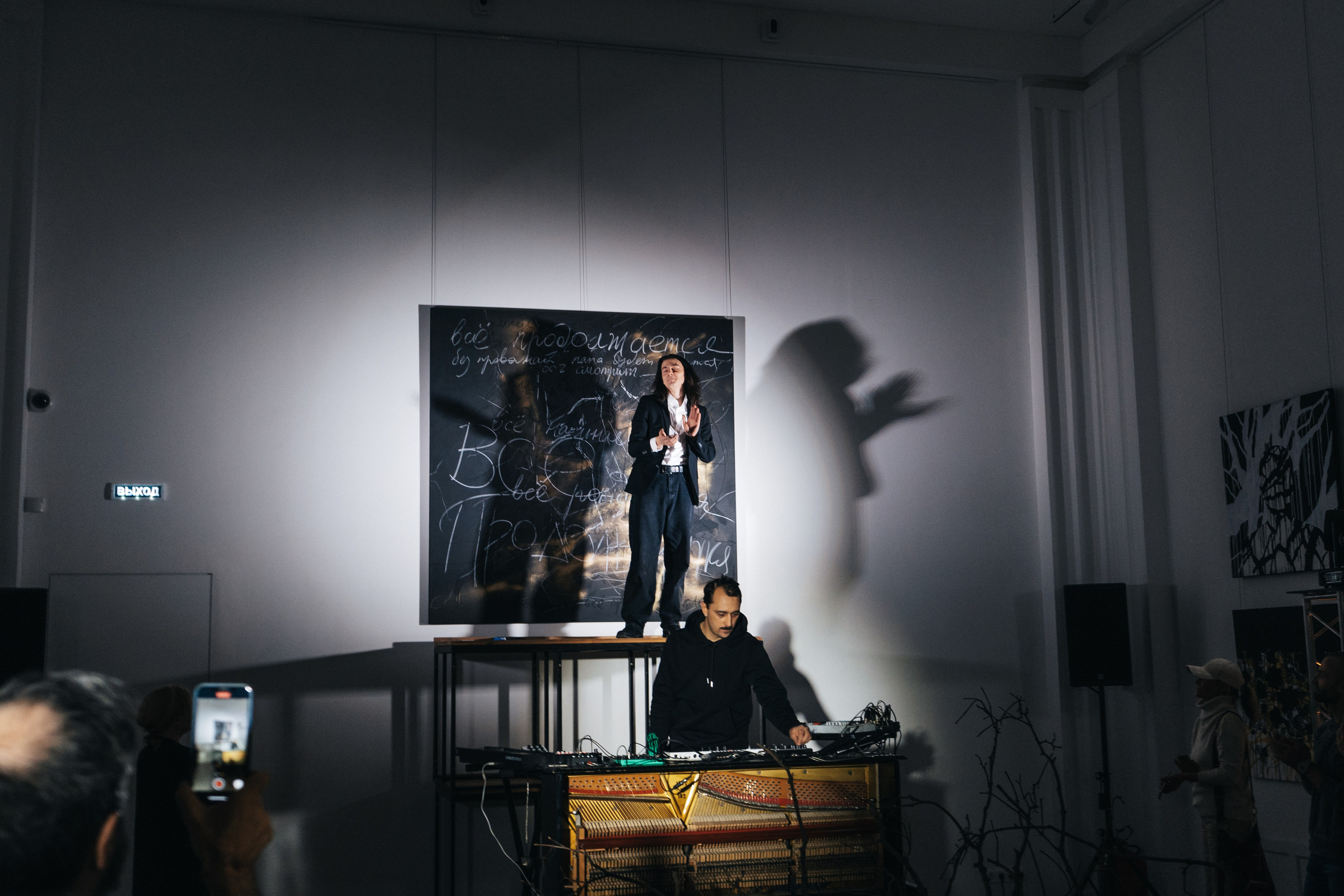 Выставка Юрия Литарова. Всё рождается. Всё продолжается. Портретный фотограф Нижний Новгород