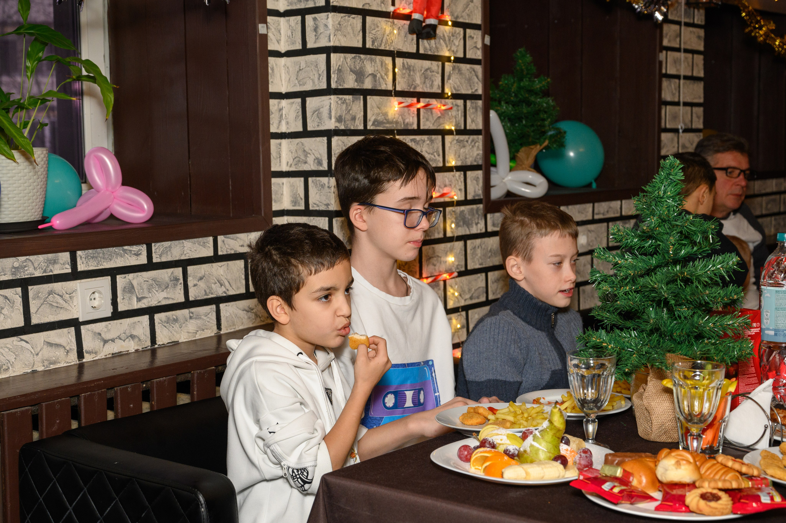 Новый год (дети-сироты). Семейный фотограф Казакова Дарья