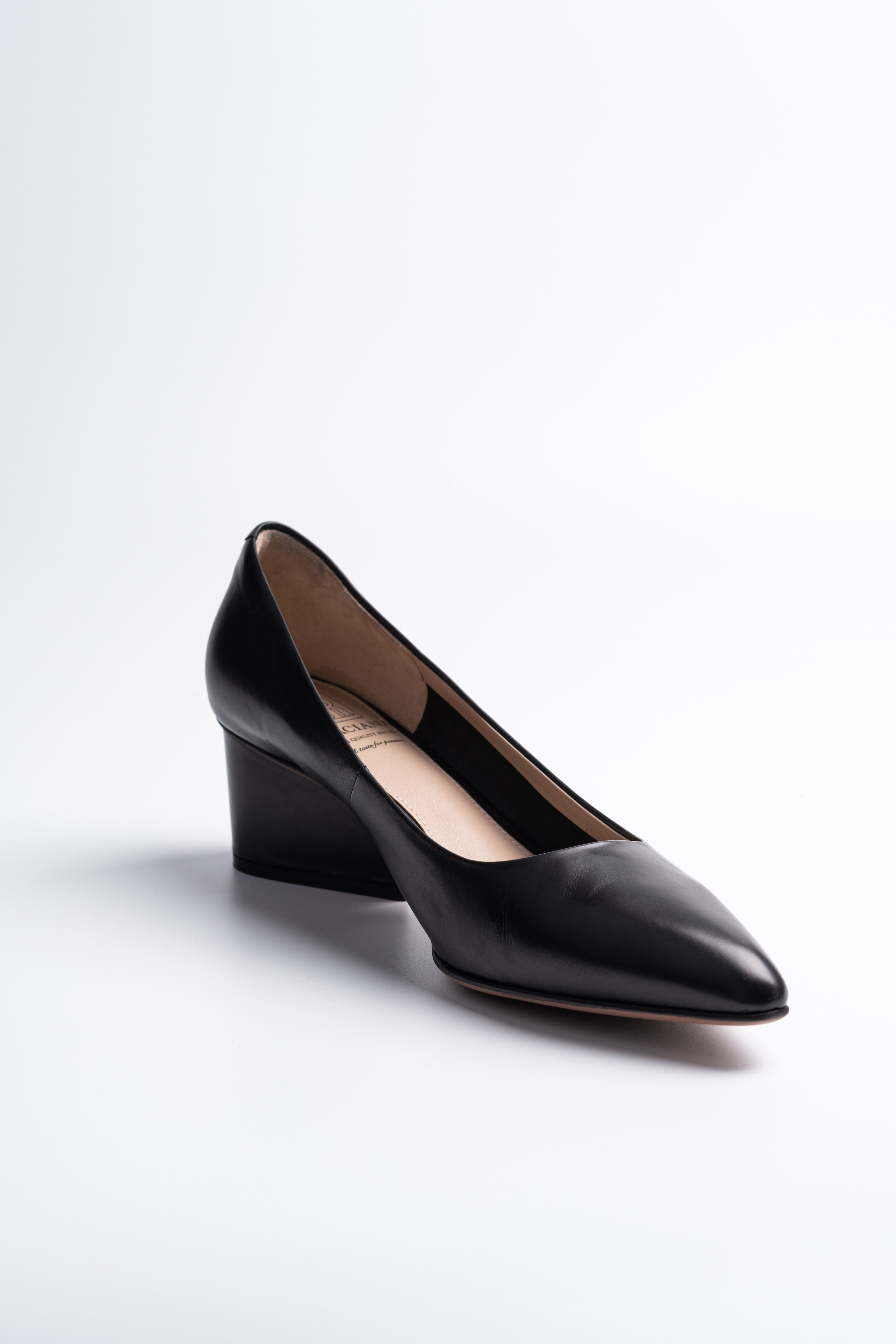 Обувь 2. Фотограф Ахмедов Эльдар Чита