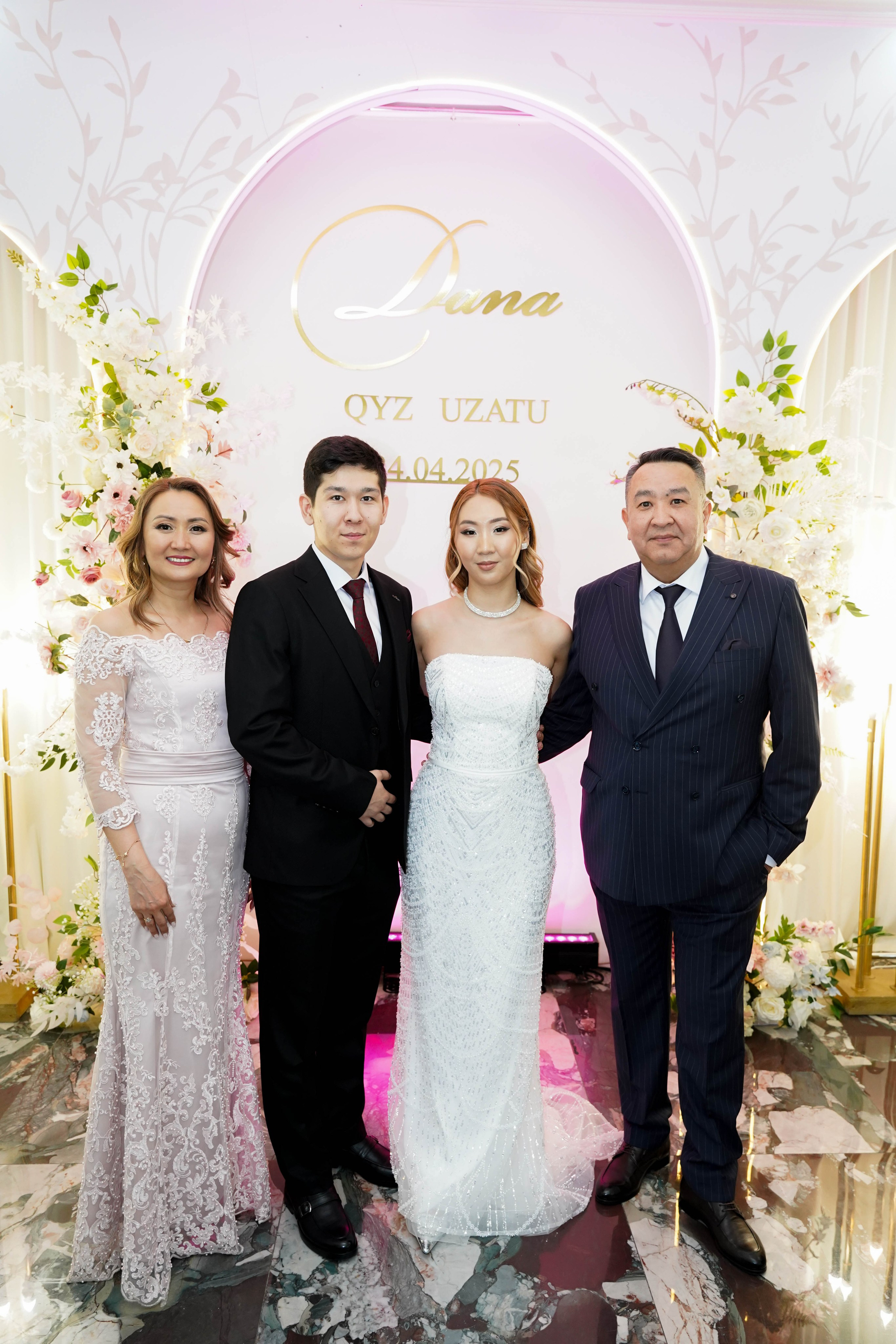 Dana uzatu. Фотограф Ернар Ержанов