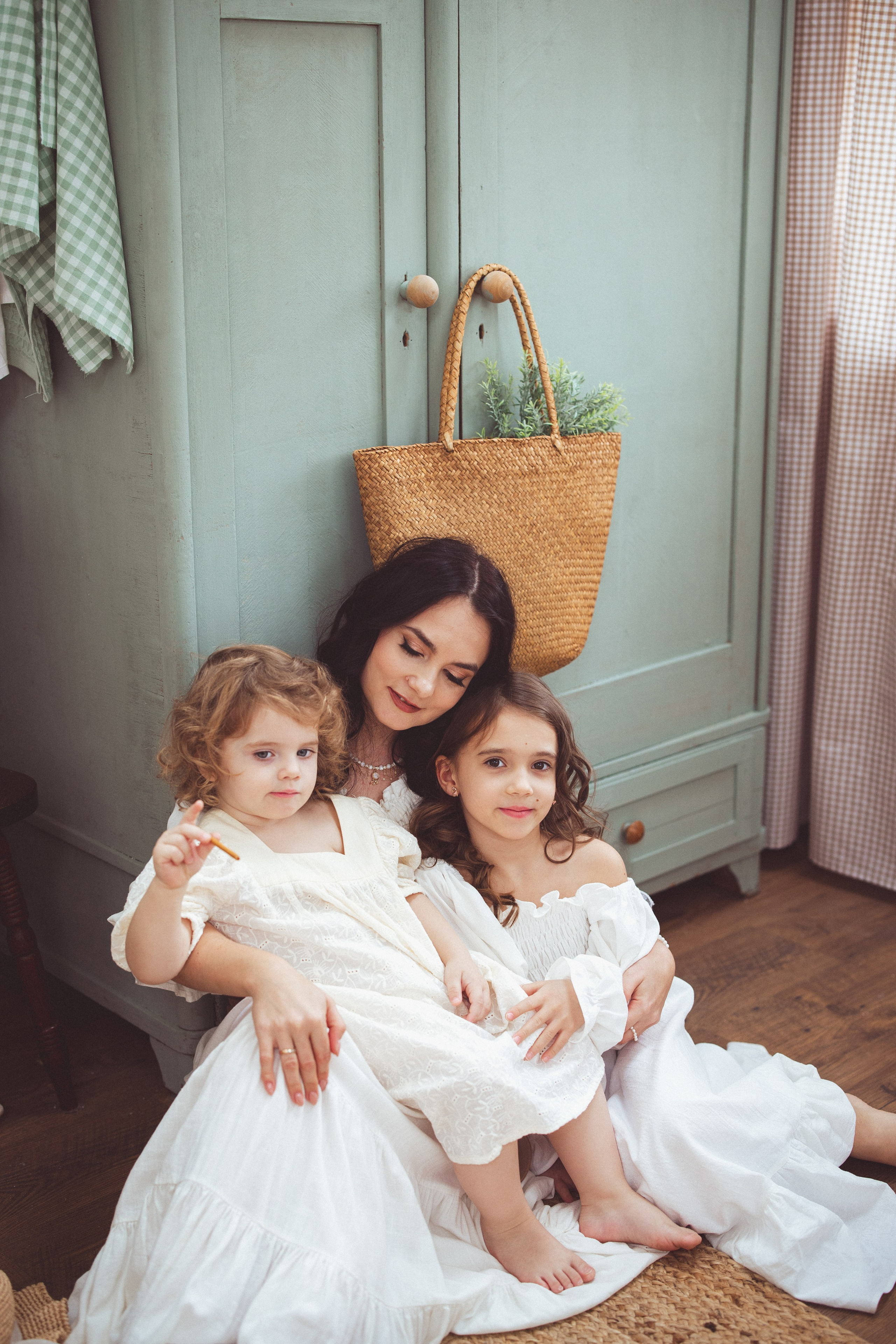 Пасхальные фотосессии в фотостудии Ольги Сурухановой, город Краснодар. Семейный и детский фотограф в Краснодаре Анна Трашкова