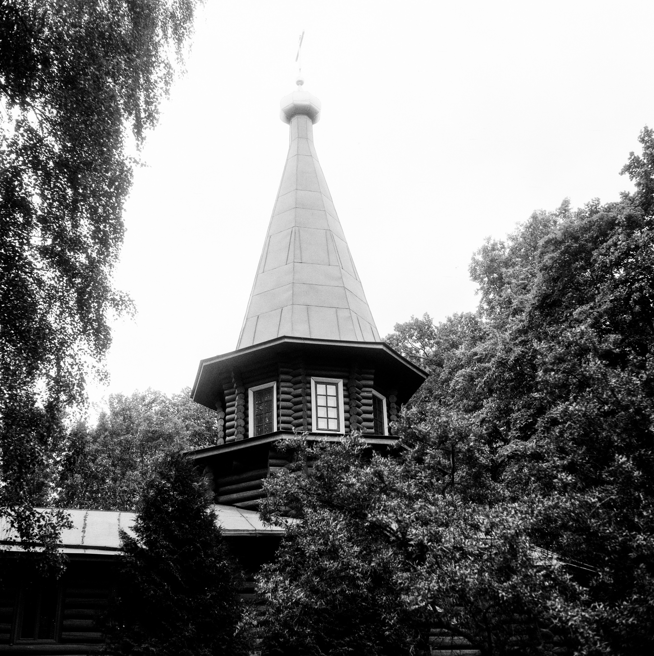 Маяк Вуохенсало, церковь в д. Плодовое / SFL Double-X Aerographic 400