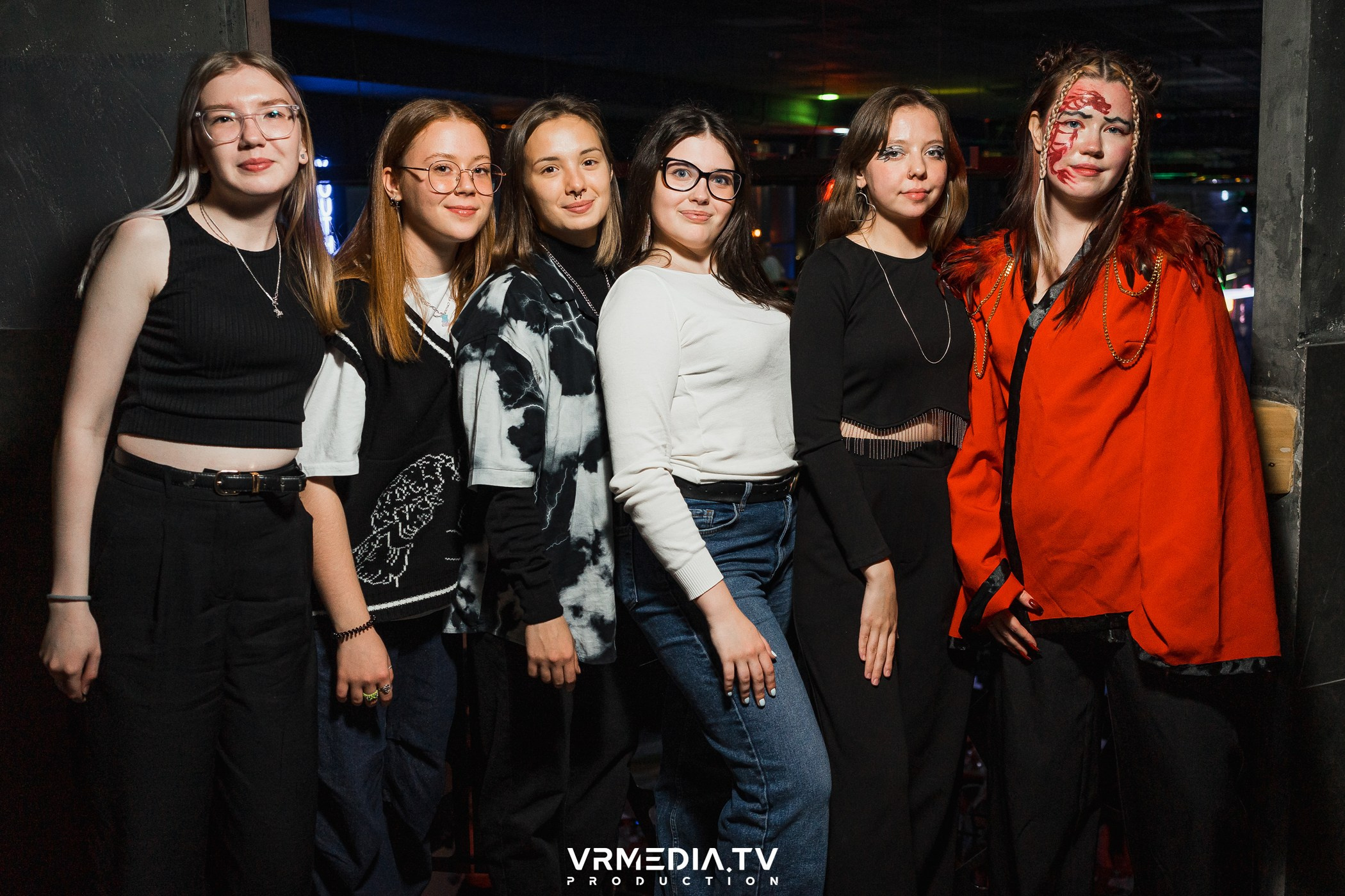 Halloween ARACHNOPHOBIA в баре «Друзья»