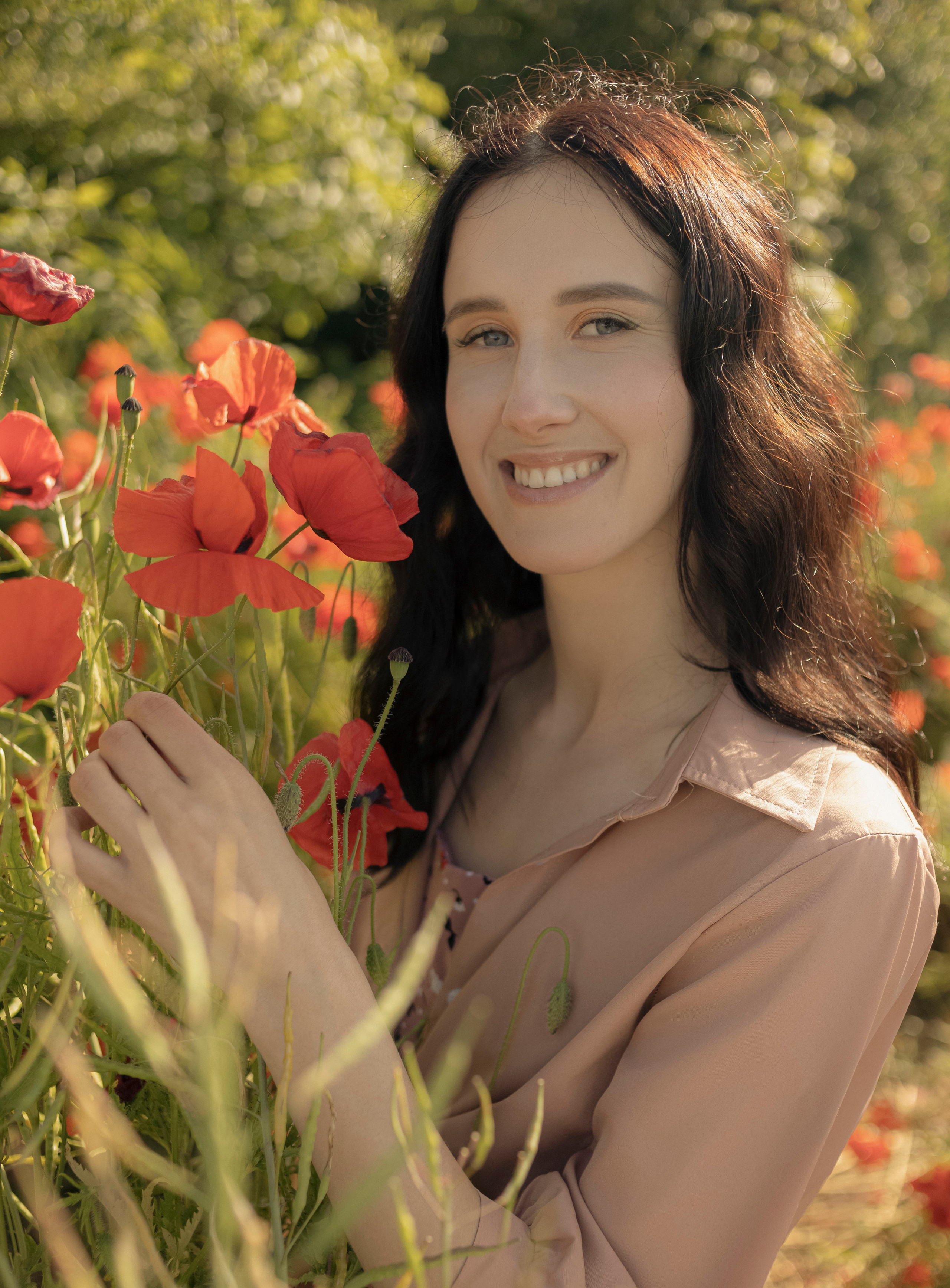 В Маках. Портретный фотограф в Калининграде Алеся Раух