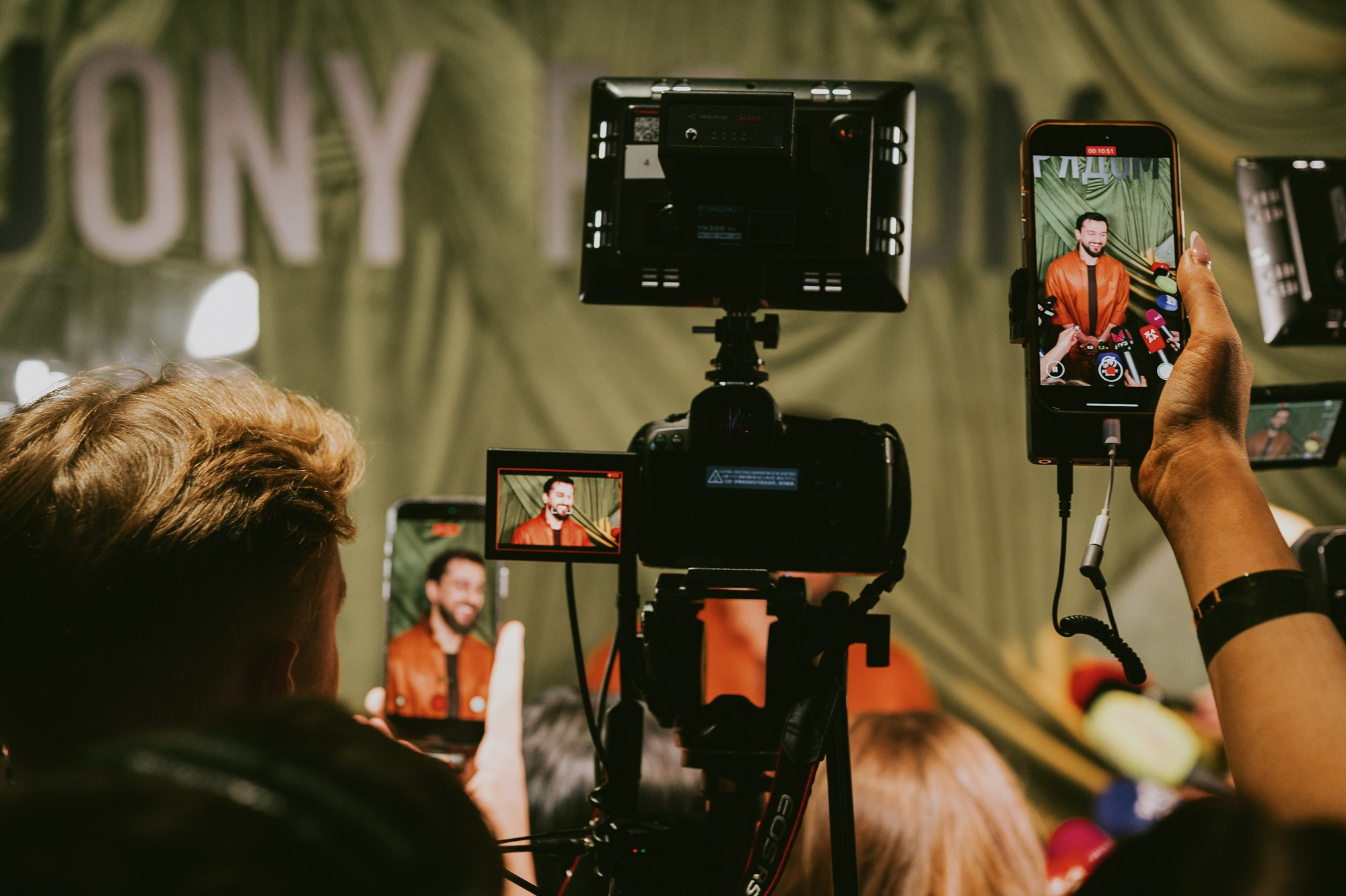 Jony. Презентация альбома «Рядом». Свадебный и репортажный фотограф Павел Царьков