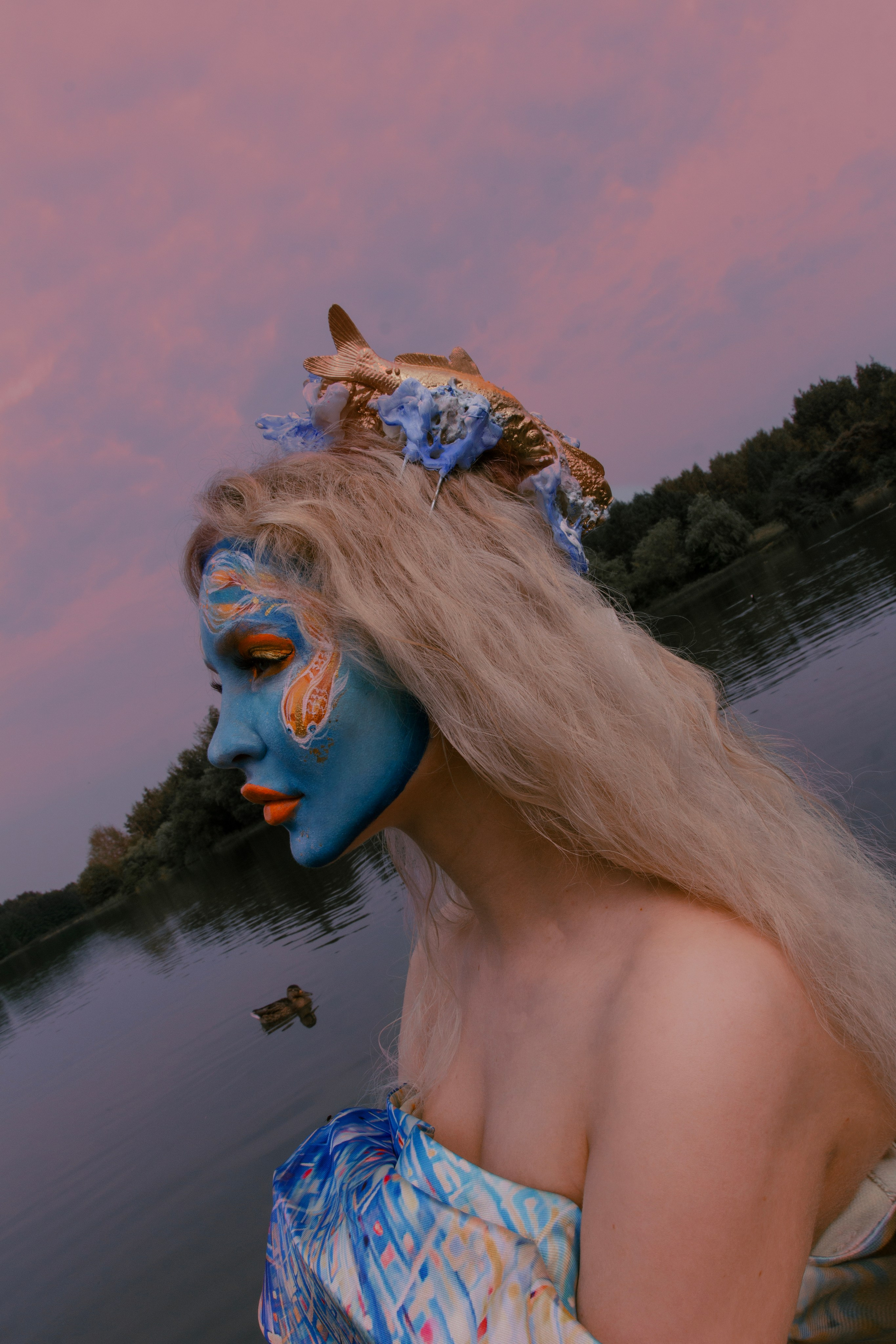 Золотая, ты как здесь оказалась?