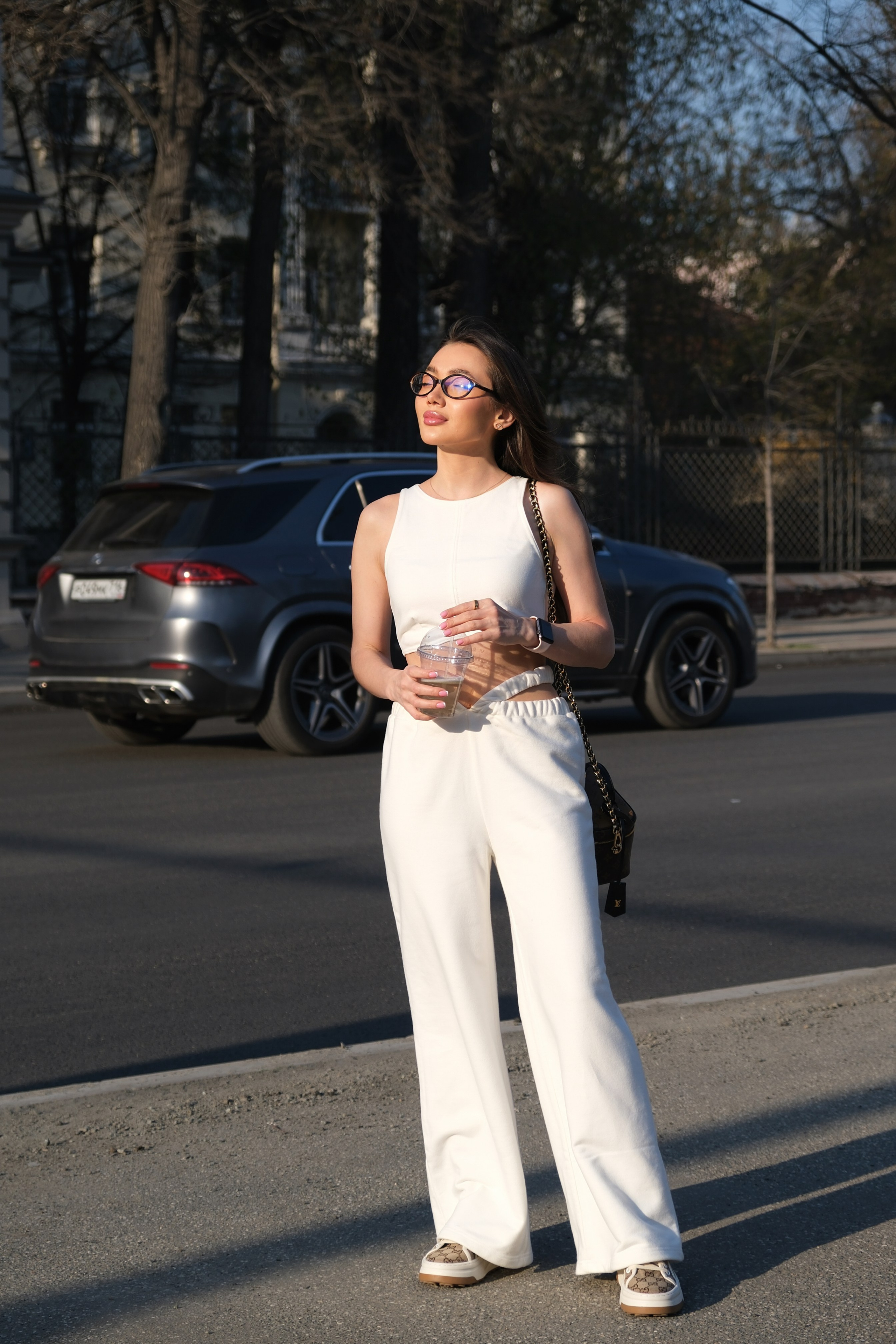 В кафе. Фотограф на камеру и мобильная съемка в Казани Лидия