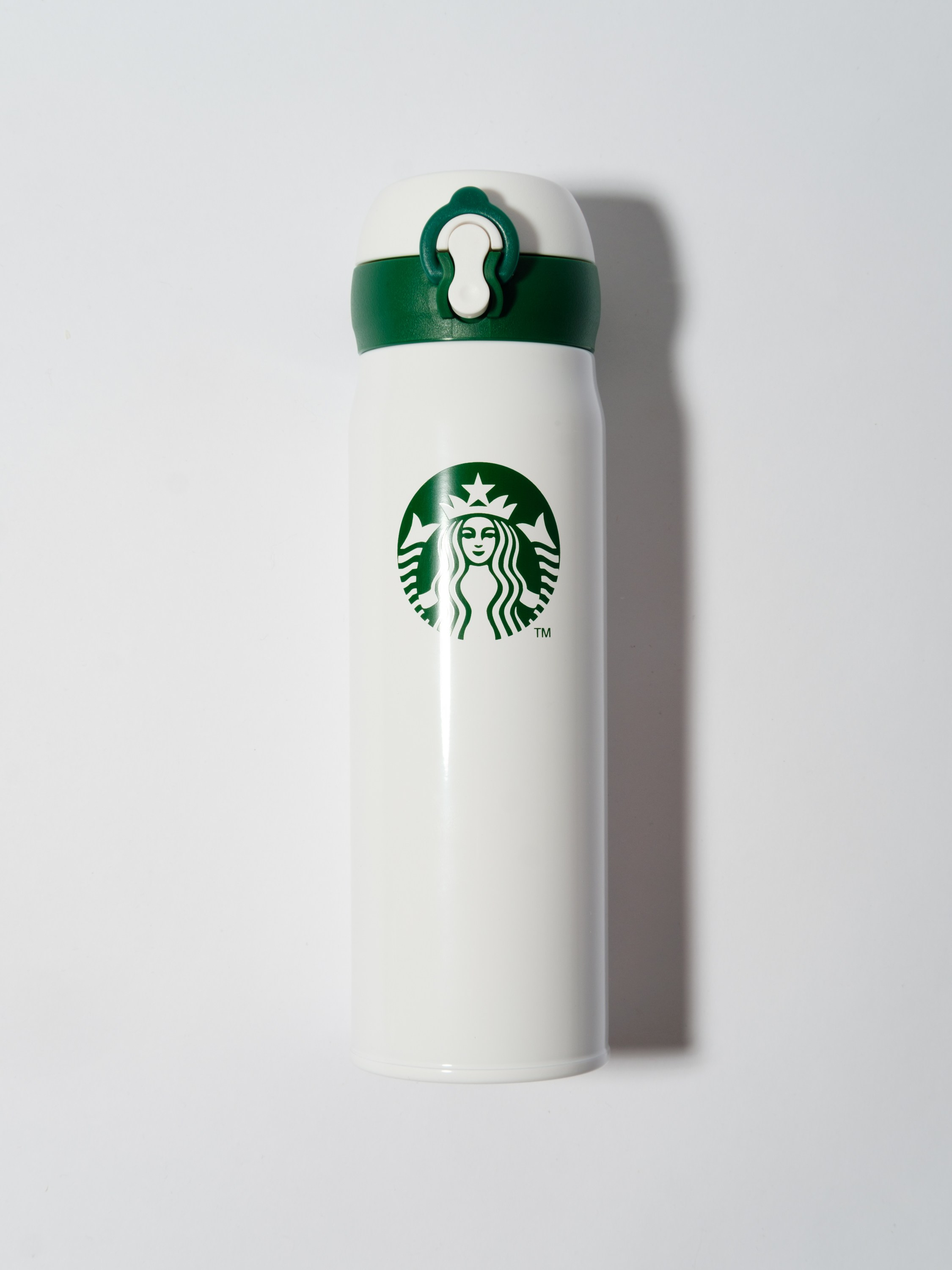 Термокружки. Фотограф Софья Володкина