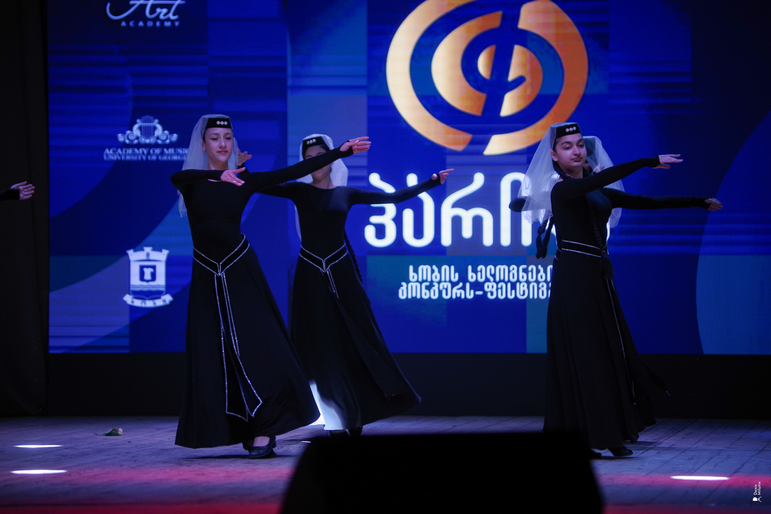 Танцы в Хоби. Портретный фотограф Денис Милютин