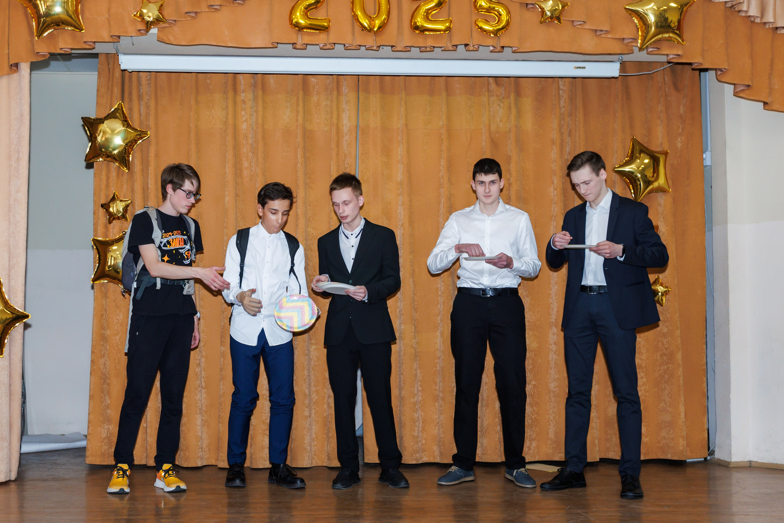 11 класс / Последний звонок / МехМат / г. Москва. Детский и семейный фотограф Мария Киселёва. Москва