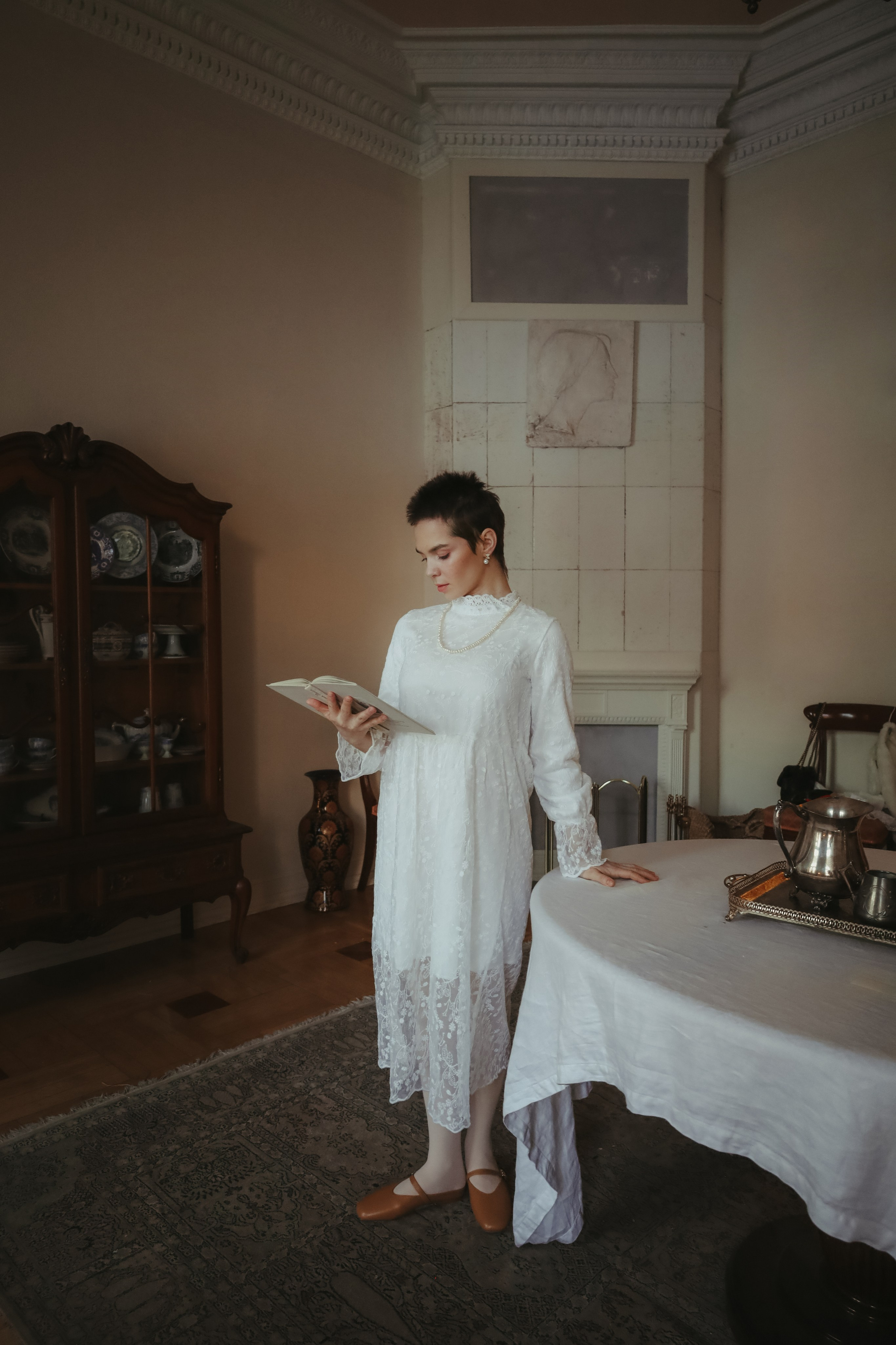 Актриса в особняке. Фотограф Химки Анна Татарских