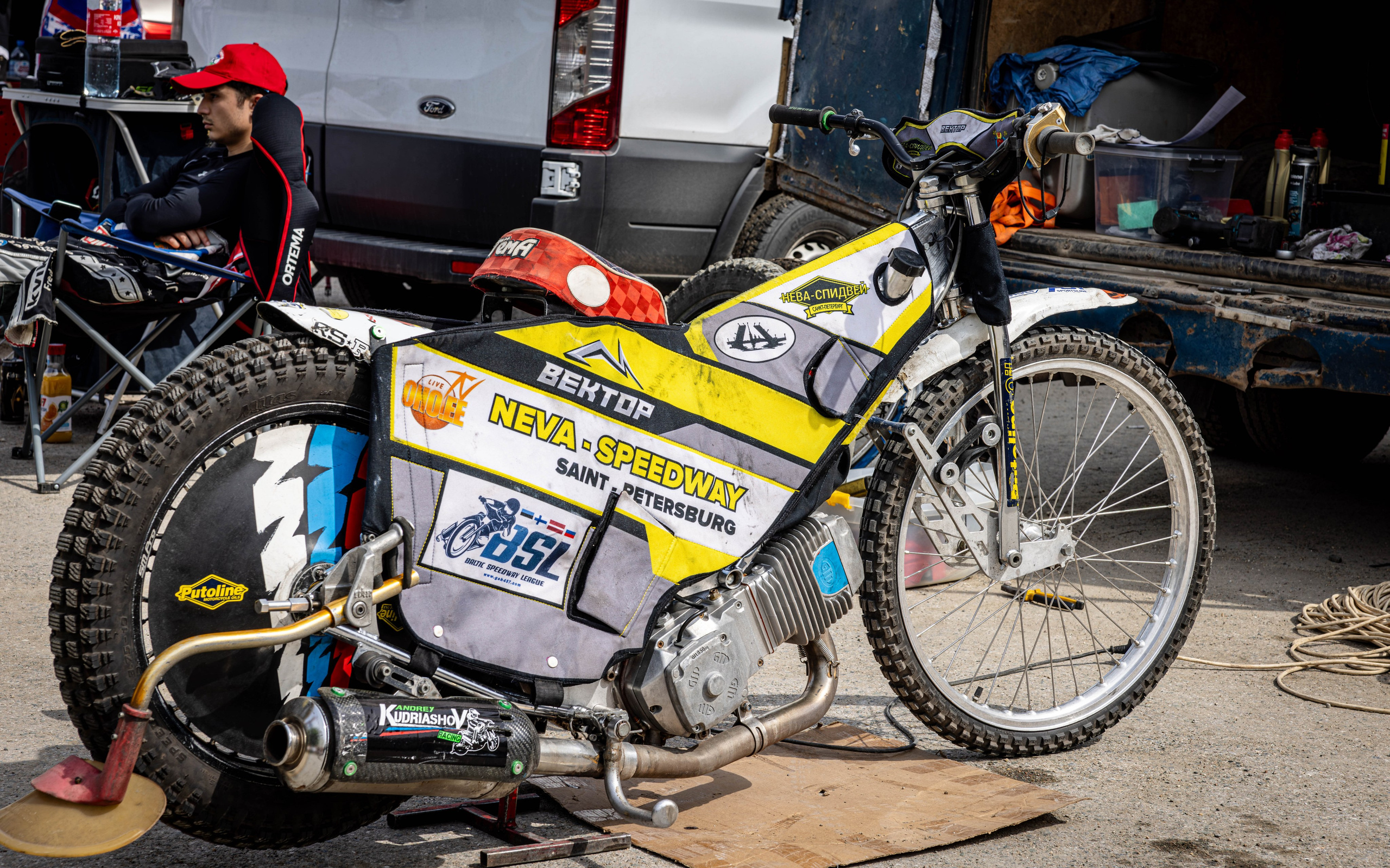 Мотогонки на гаревой дорожке. Bertran Ordo