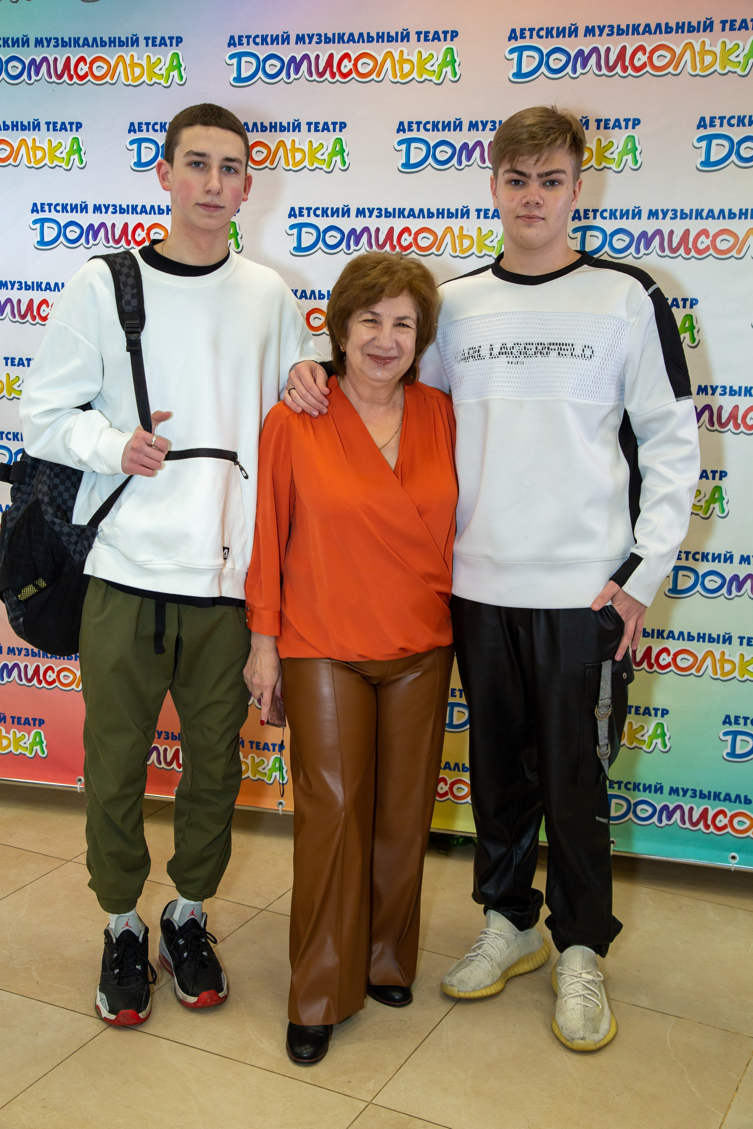 Репортажная съёмка для Домисольки на новый год. «Студия DRONAVT`s» — видеосъёмка и фотография г. Москва