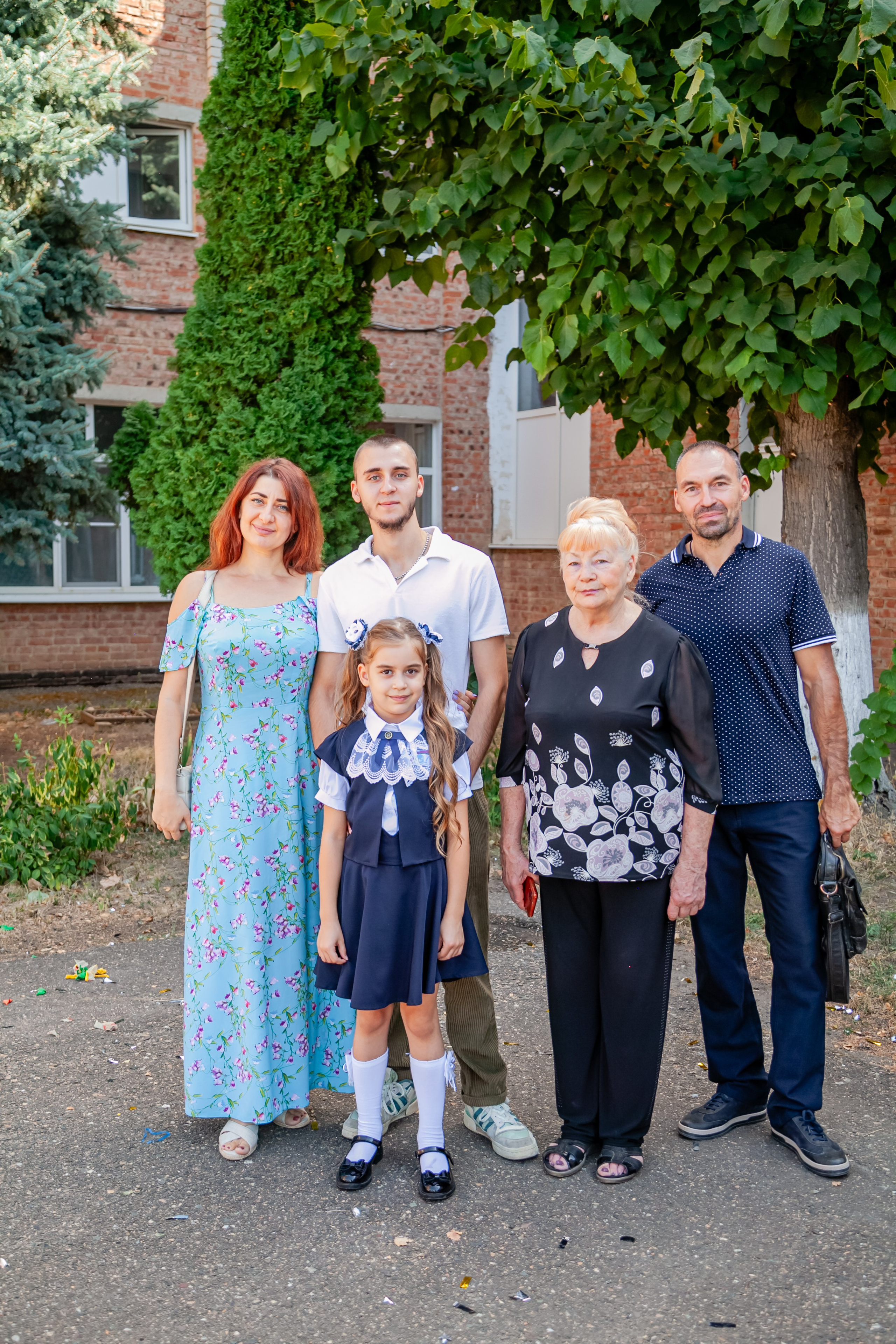 1 сентября линейка. Свадебный и семейный фотограф в Армавире